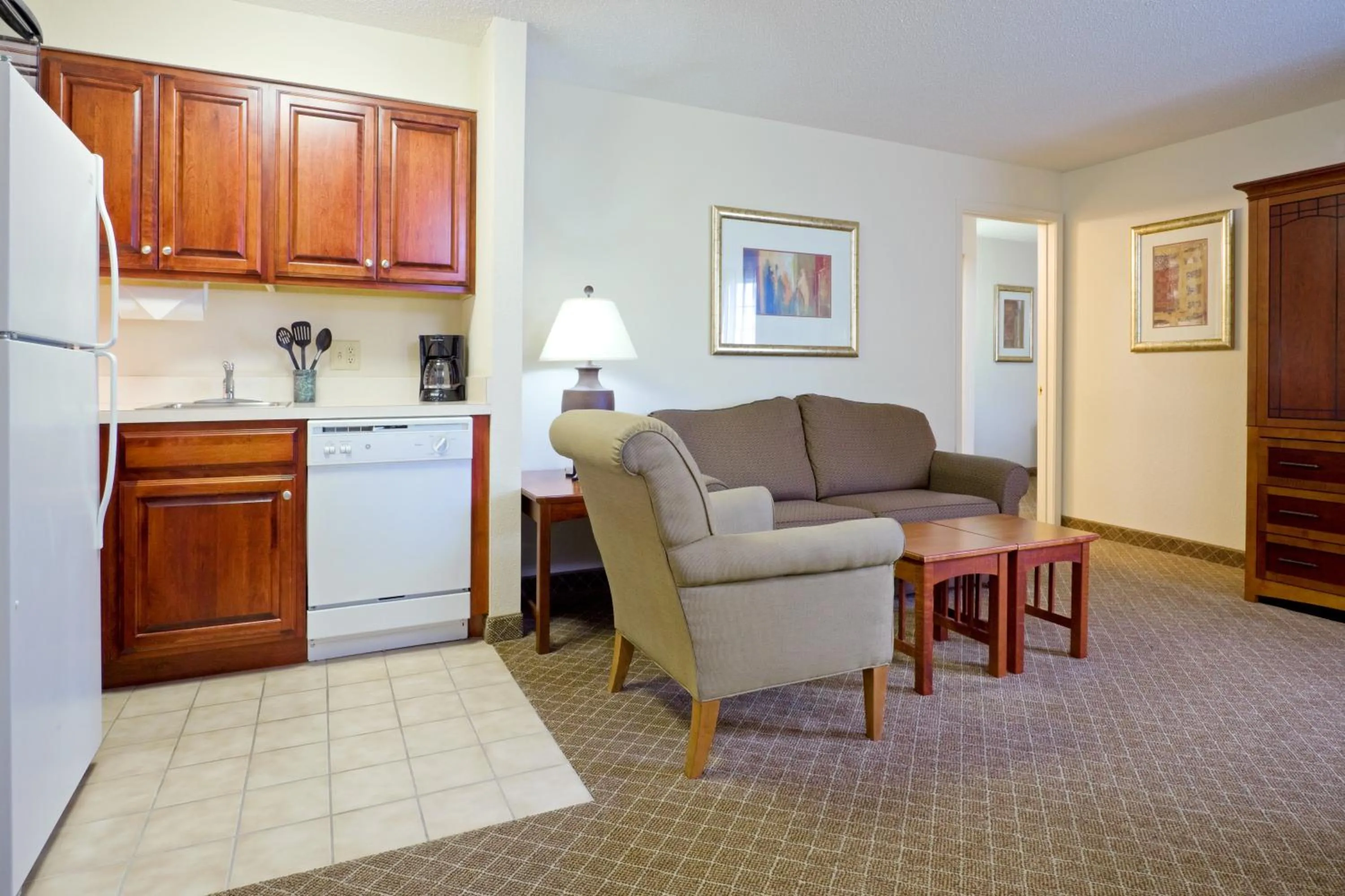 Photo of the whole room in Staybridge Suites Cranbury - South Brunswick by IHG