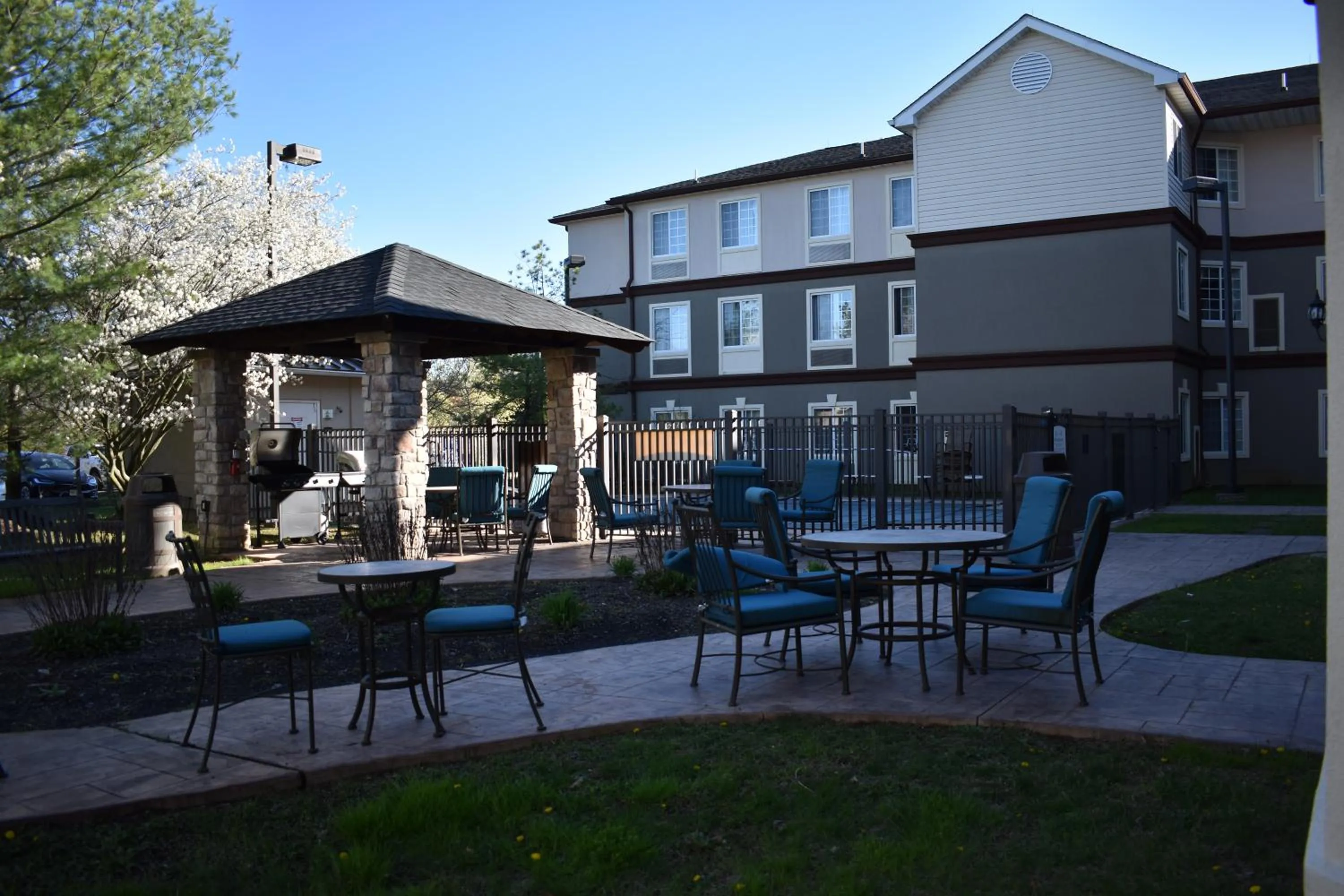 Patio in Staybridge Suites Cranbury - South Brunswick by IHG