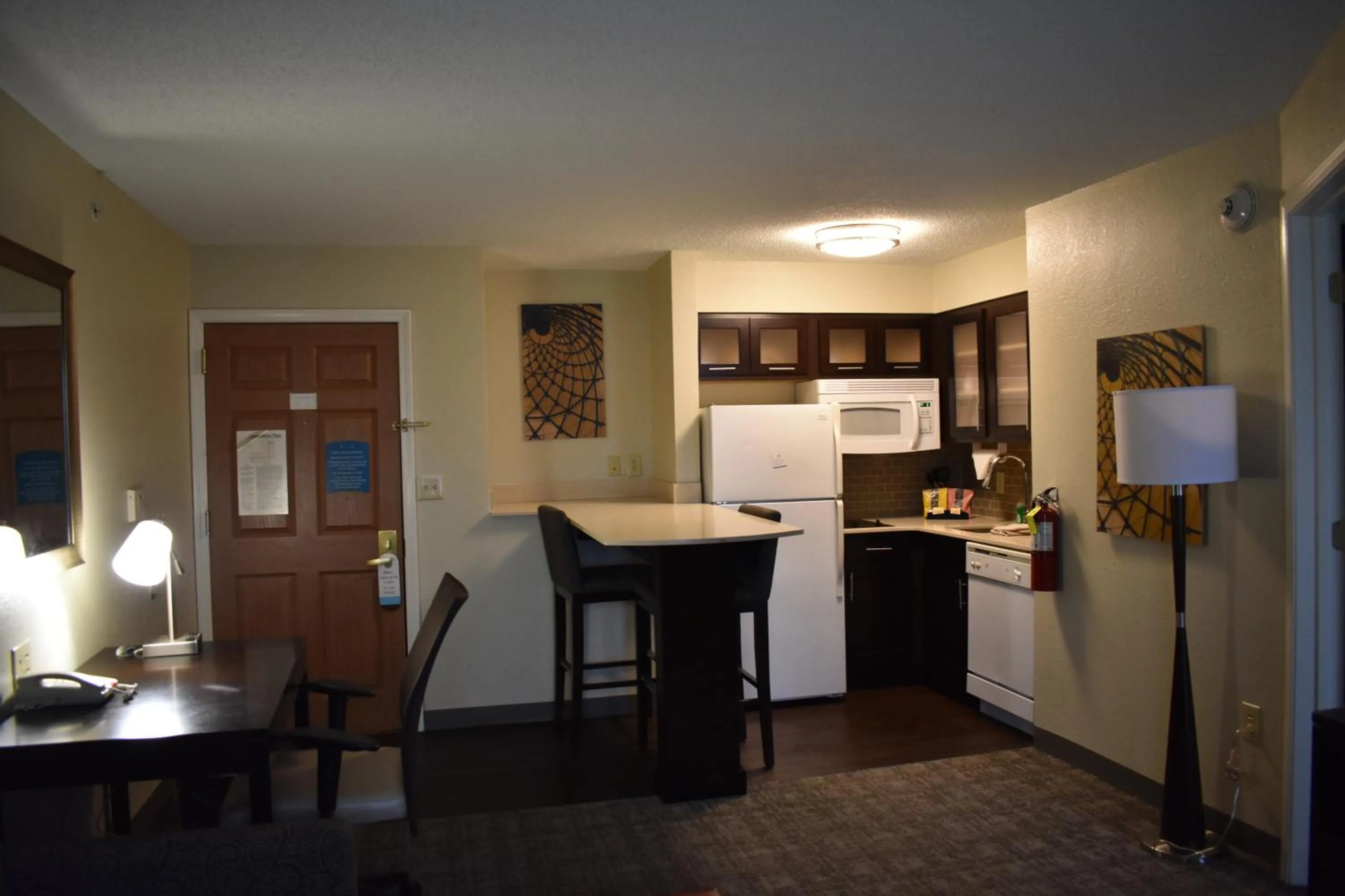 Kitchen or kitchenette in Staybridge Suites Cranbury - South Brunswick by IHG
