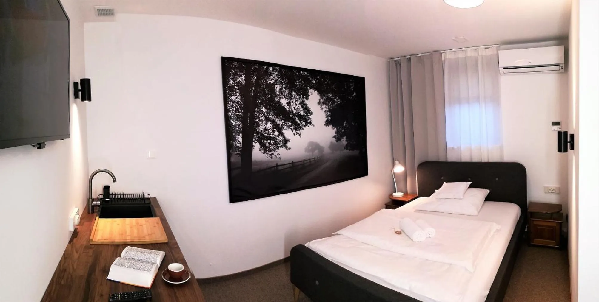 Bed in Hotel Protea Bolesławiec