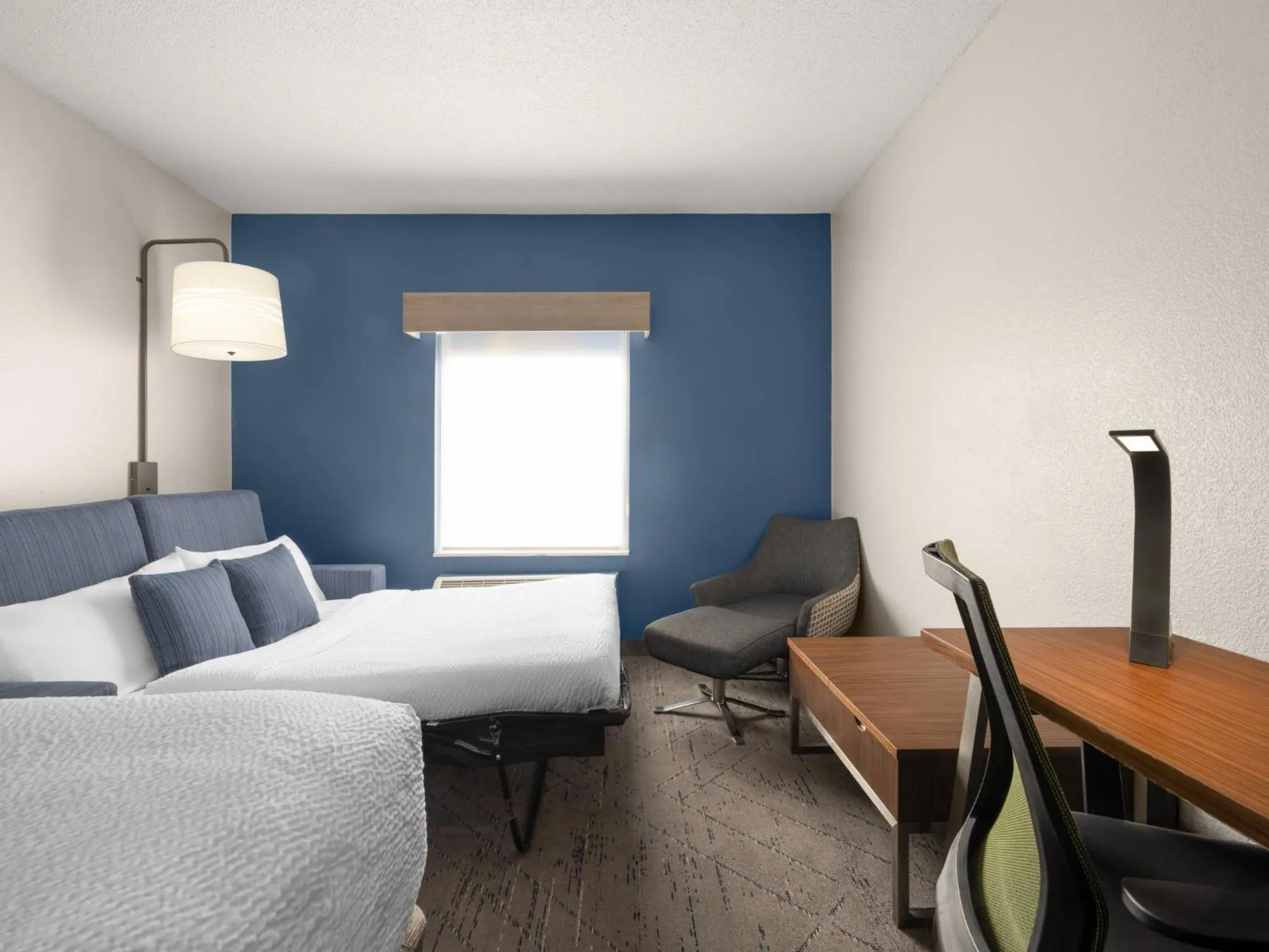 Photo of the whole room in Holiday Inn Express Charlotte West - Gastonia by IHG