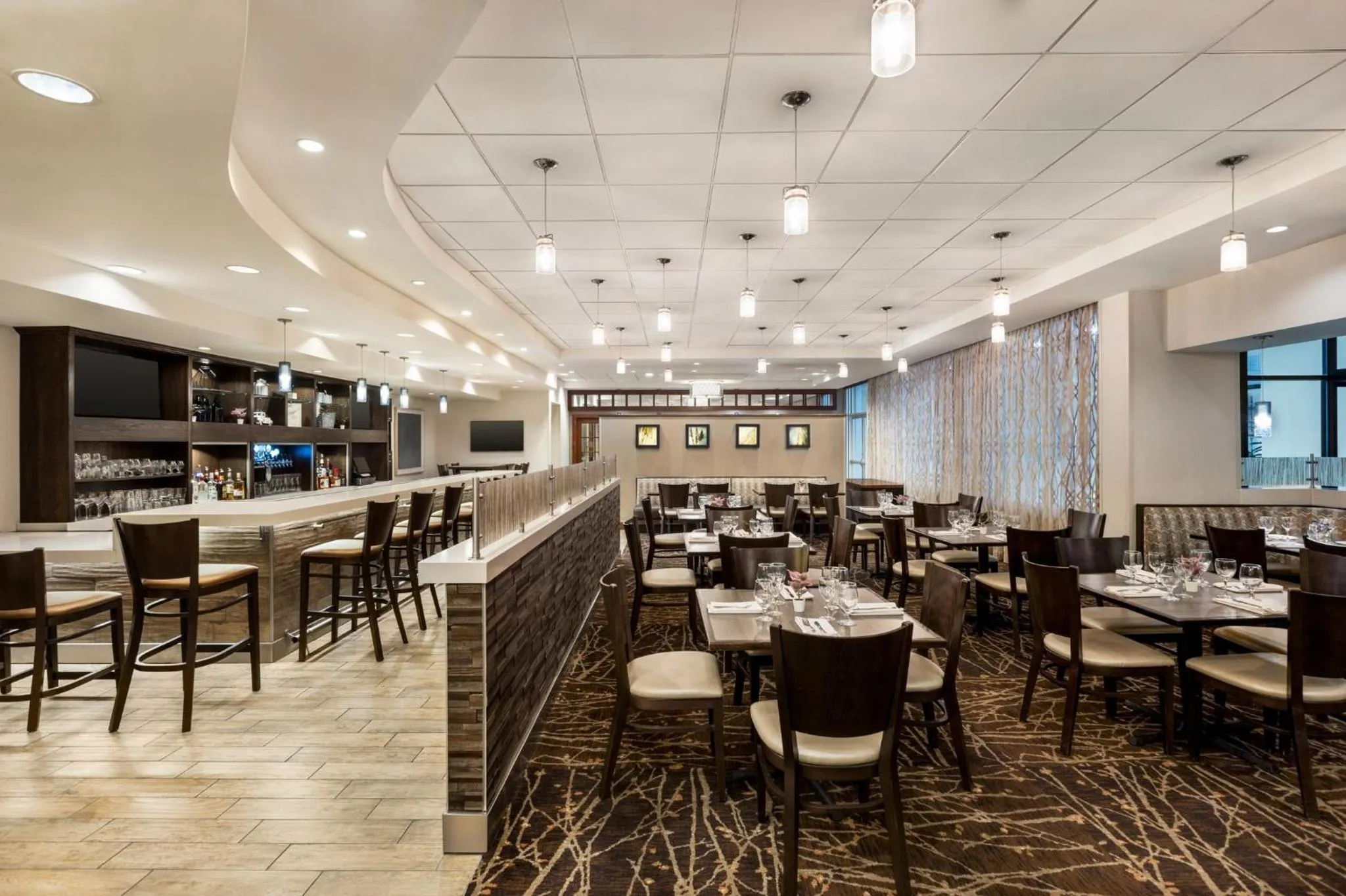 Restaurant/places to eat in Holiday Inn Gaithersburg by IHG