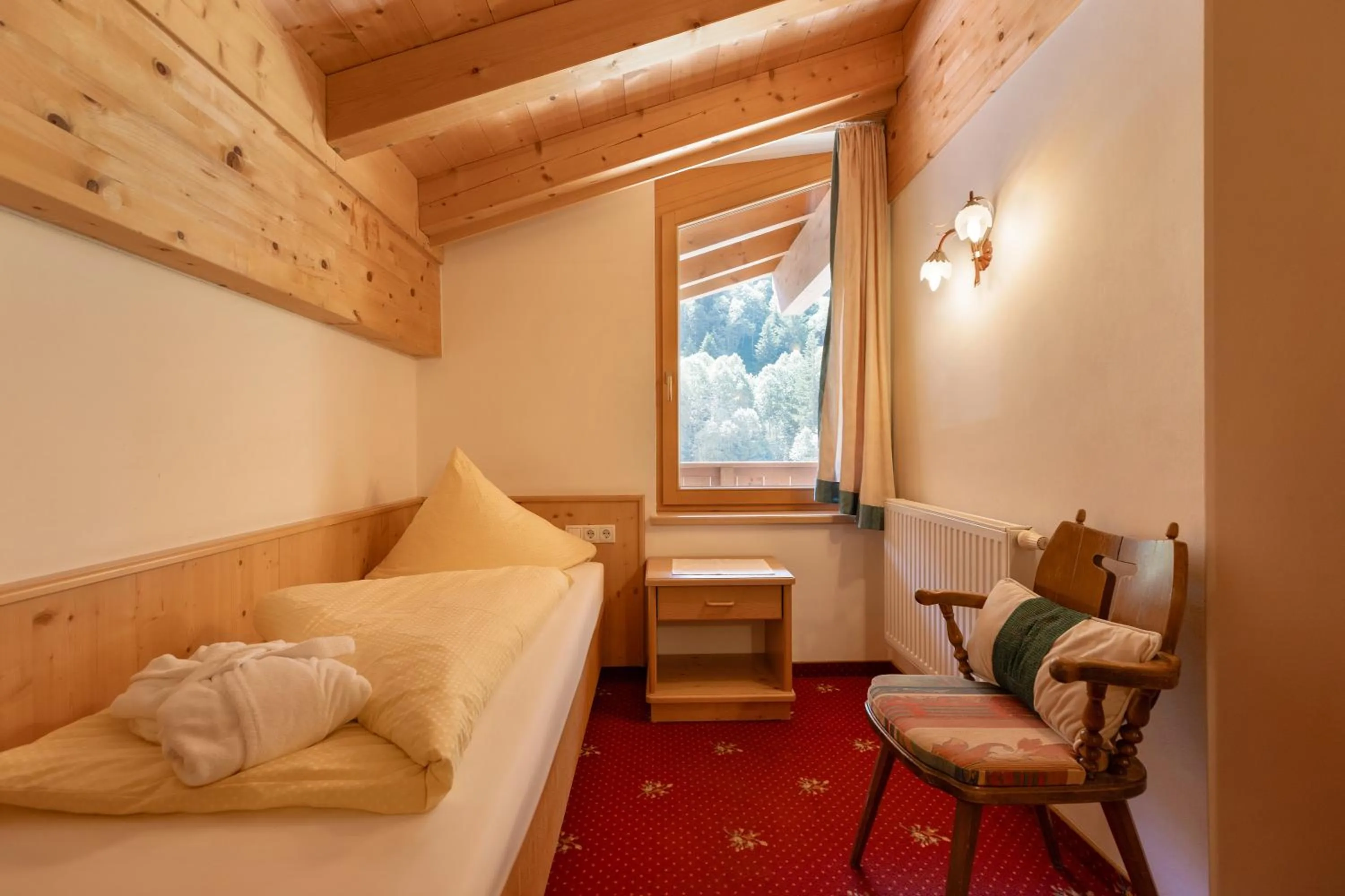 Bed in Hotel Pinzger Tux