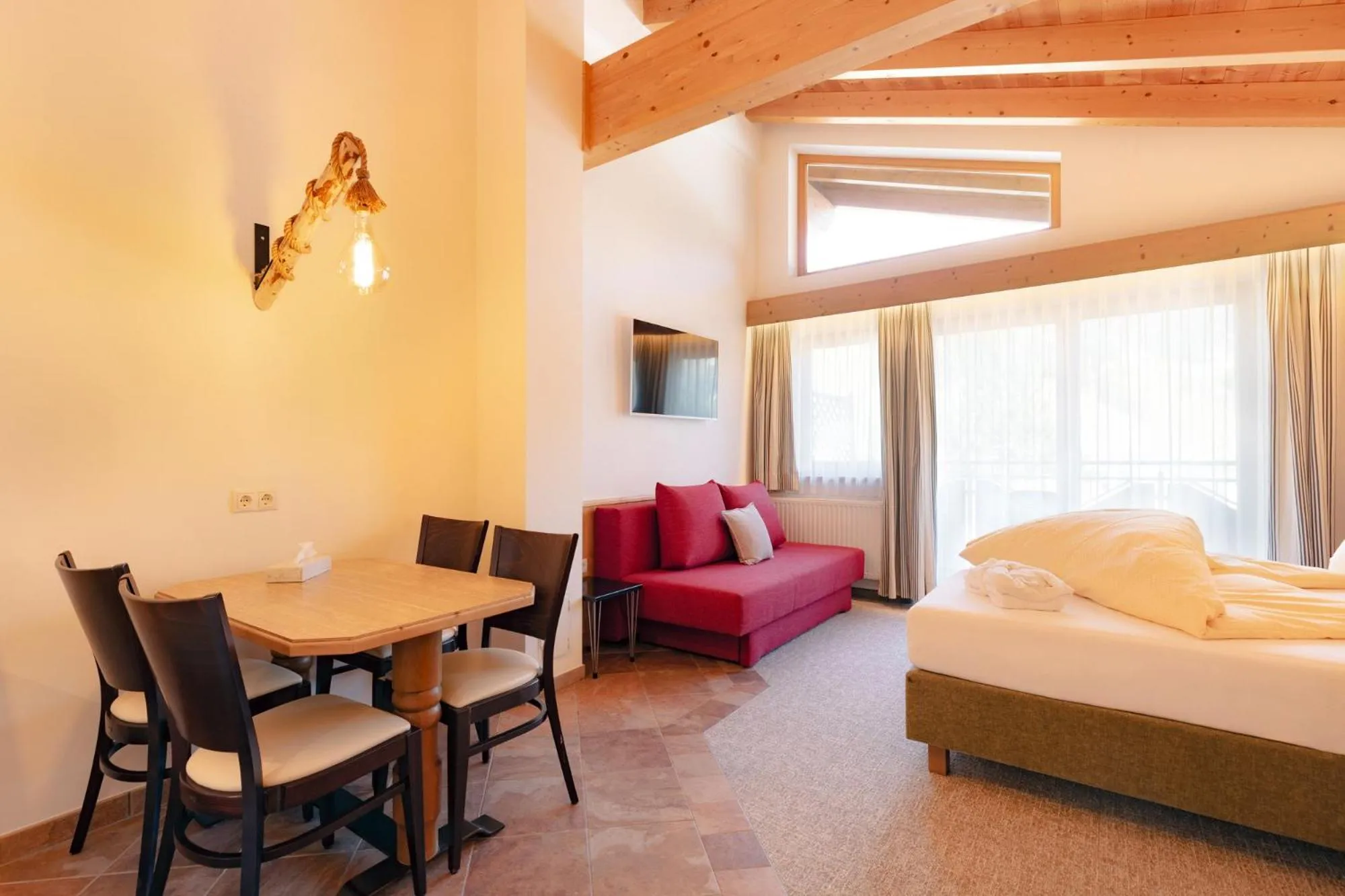 Bed in Hotel Pinzger Tux