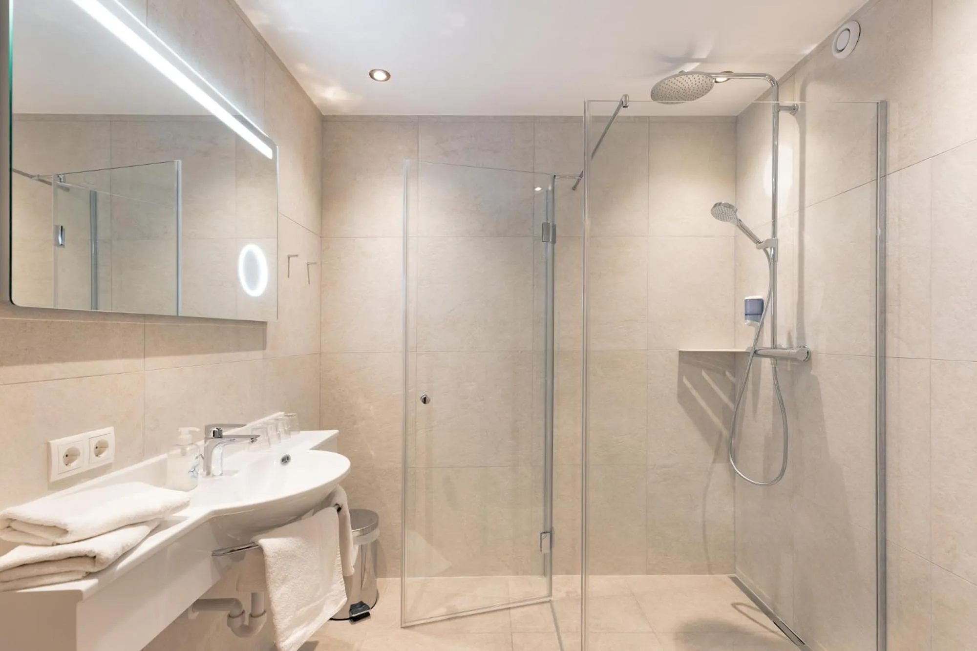 Shower in Hotel Pinzger Tux