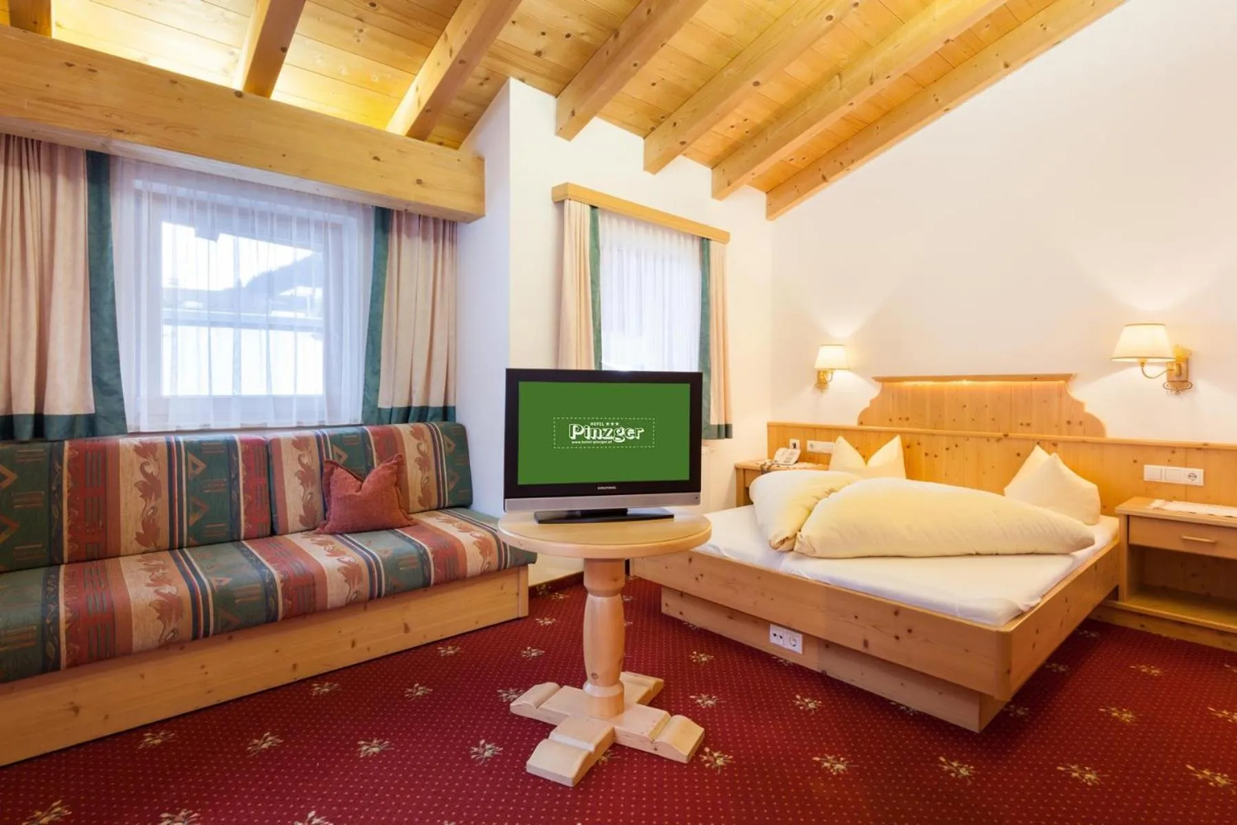 Bed in Hotel Pinzger Tux