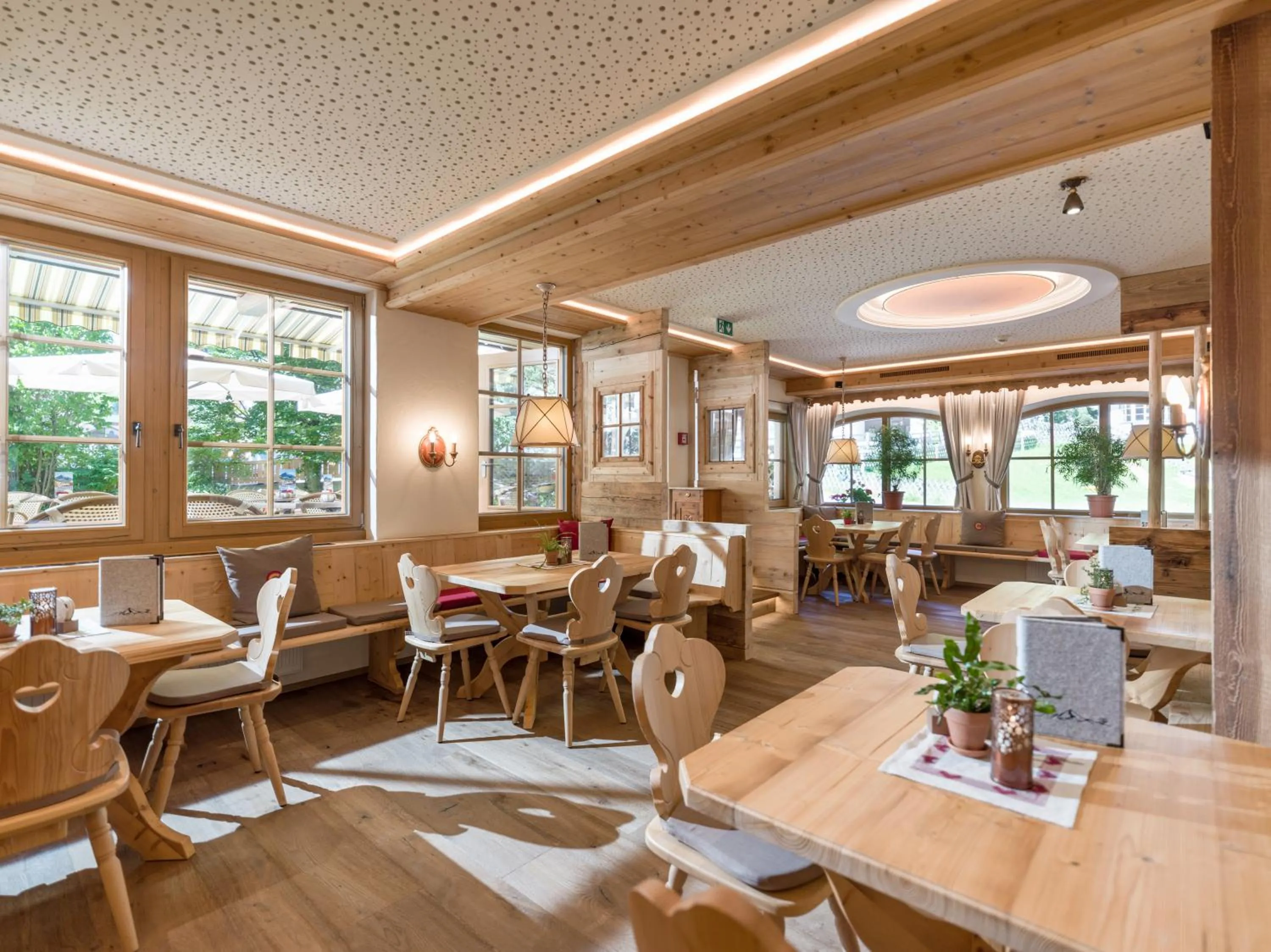 Restaurant/places to eat in Hotel Pinzger Tux