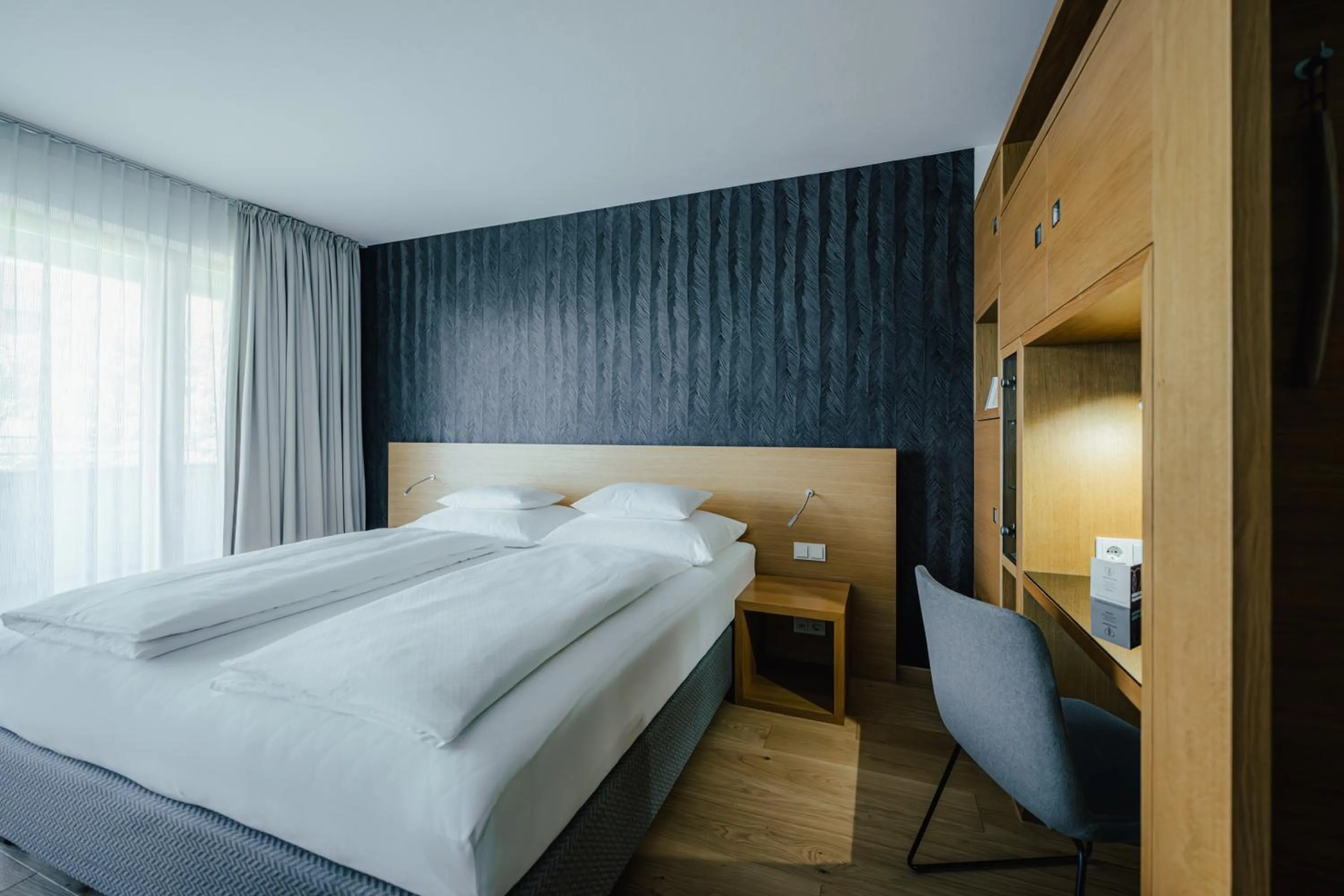 Photo of the whole room, Bed in Hotel-Restaurant Ammerhauser