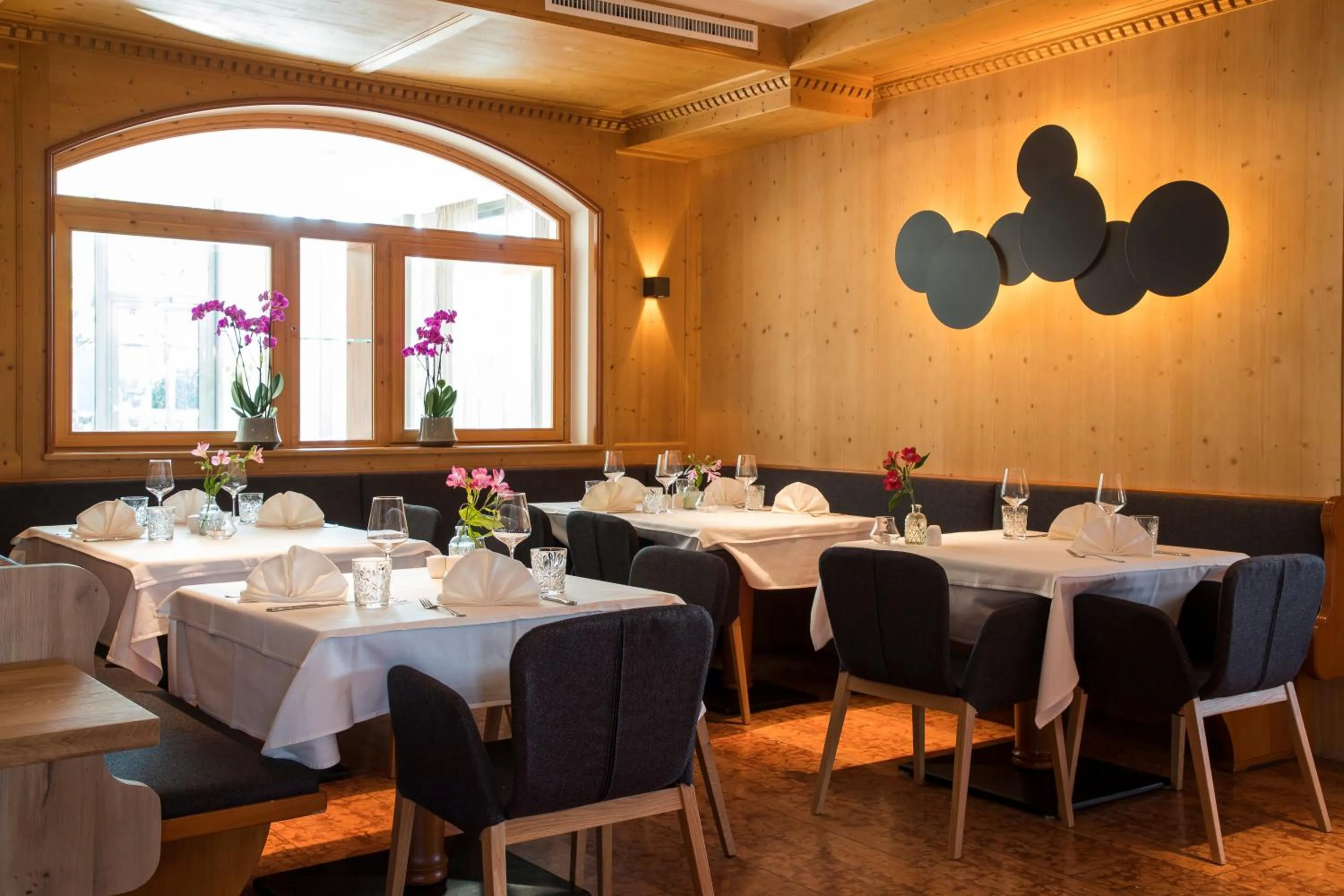 Restaurant/places to eat in Hotel-Restaurant Ammerhauser