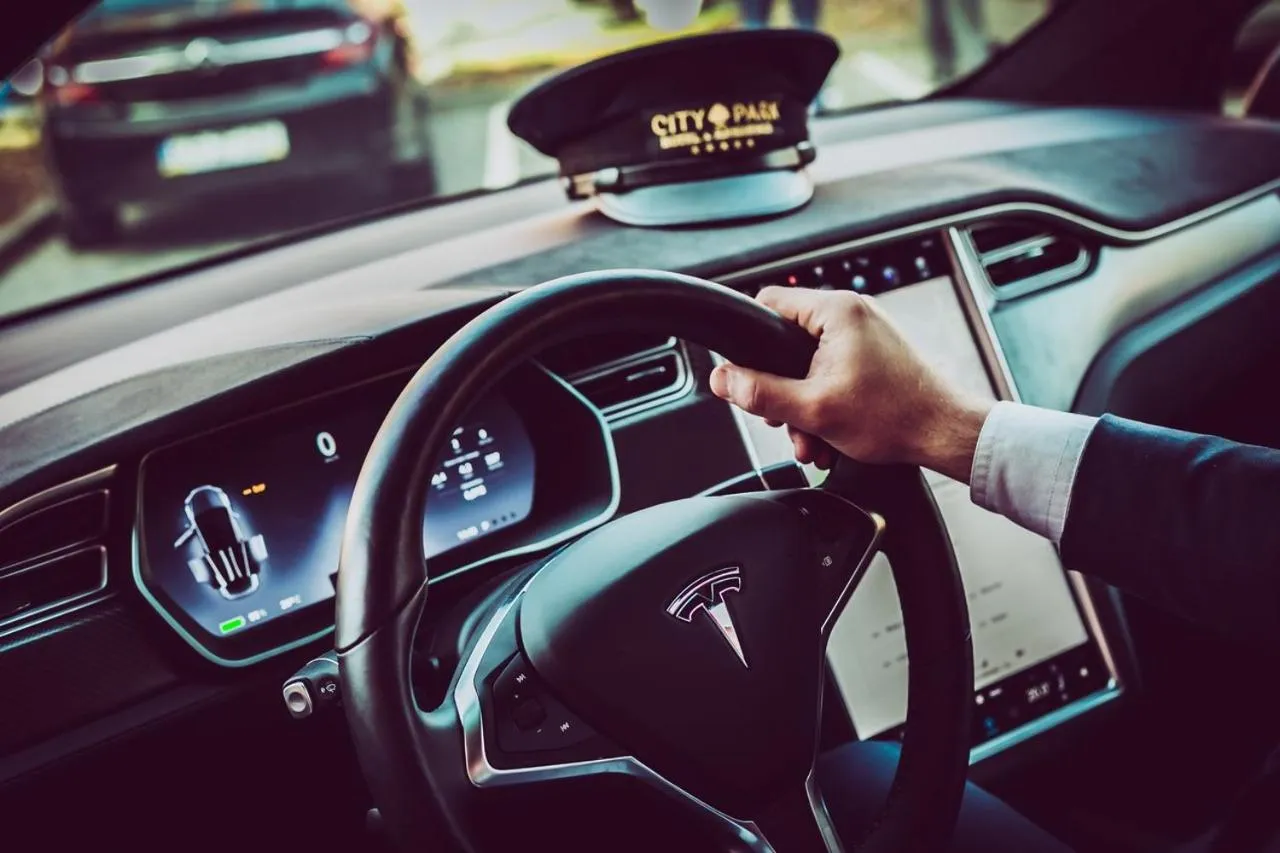 shuttle in City Park Hotel & Residence