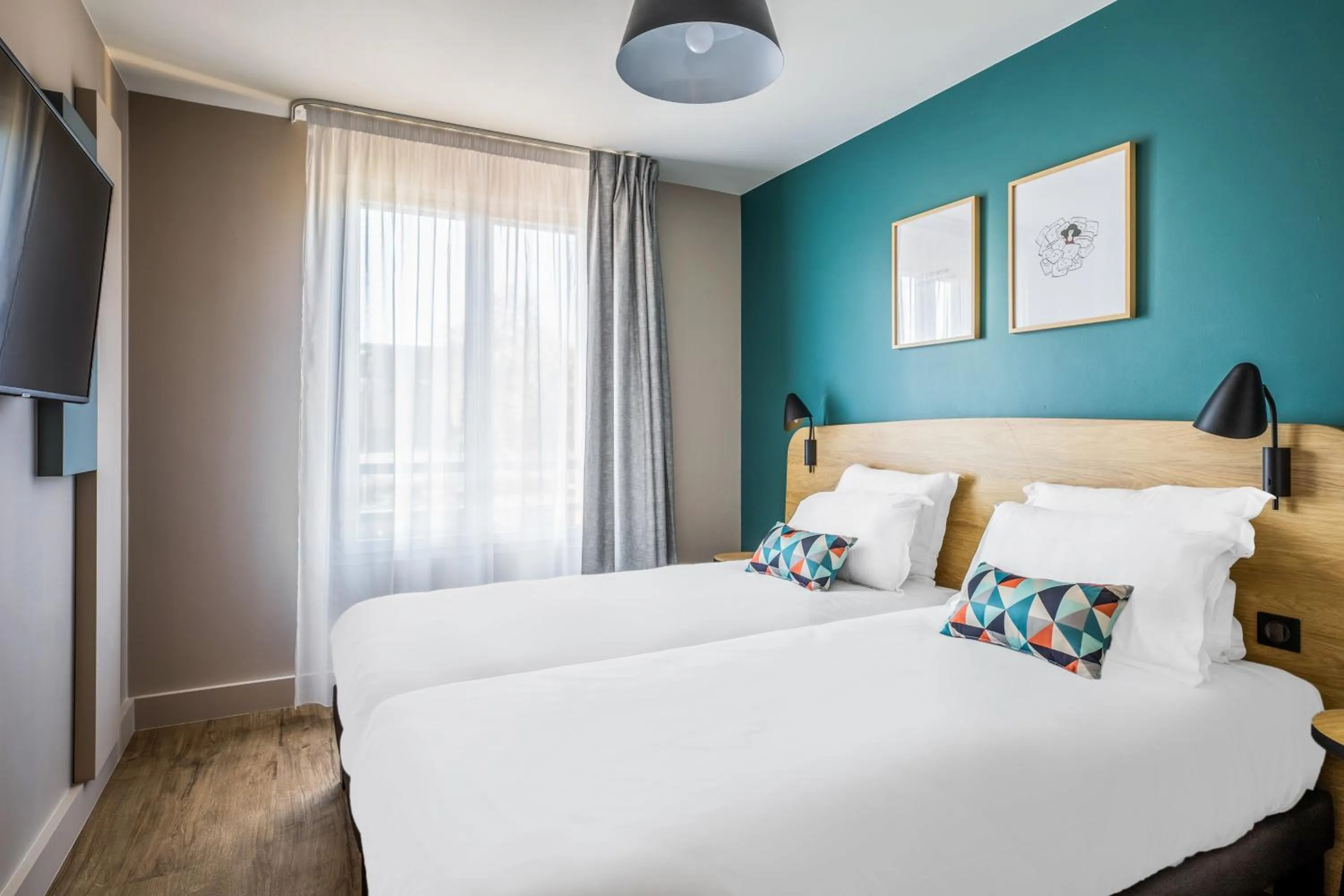 Bed in Appart'City Confort St Quentin en Yvelines - Bois D'Arcy