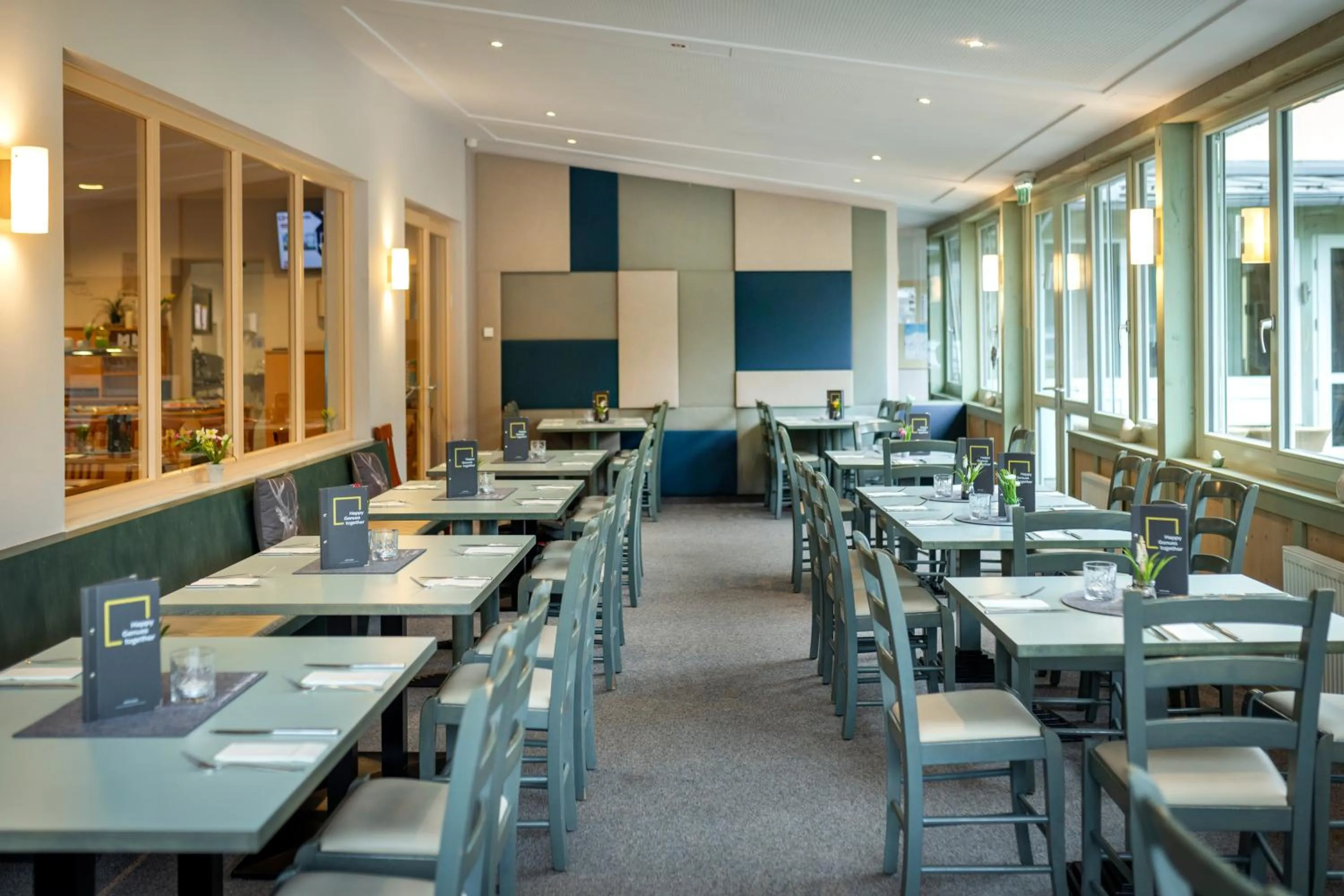 Restaurant/places to eat in JUFA Hotel Kaprun