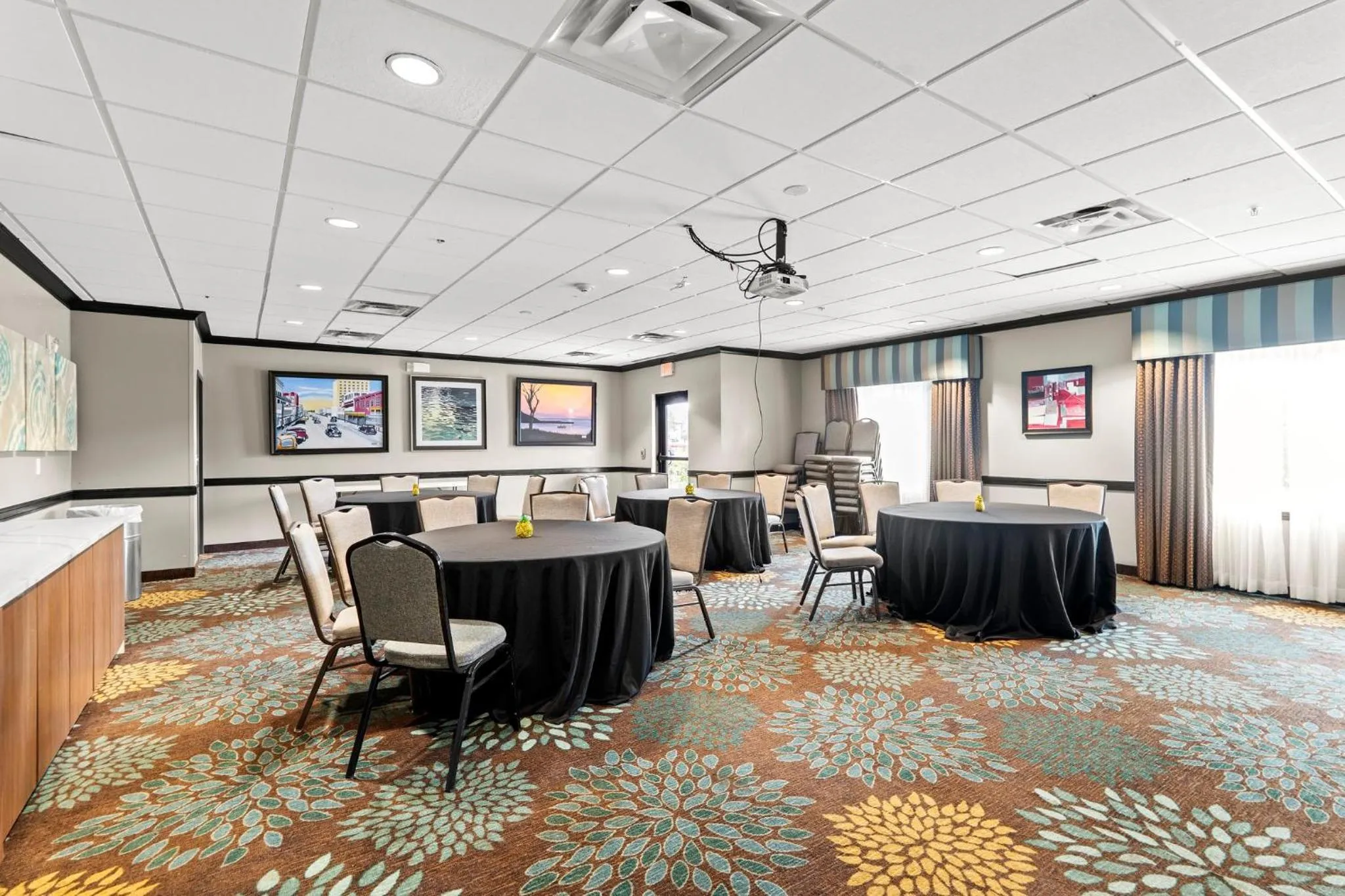 Meeting/conference room in Staybridge Suites Houston-NASA Clear Lake by IHG