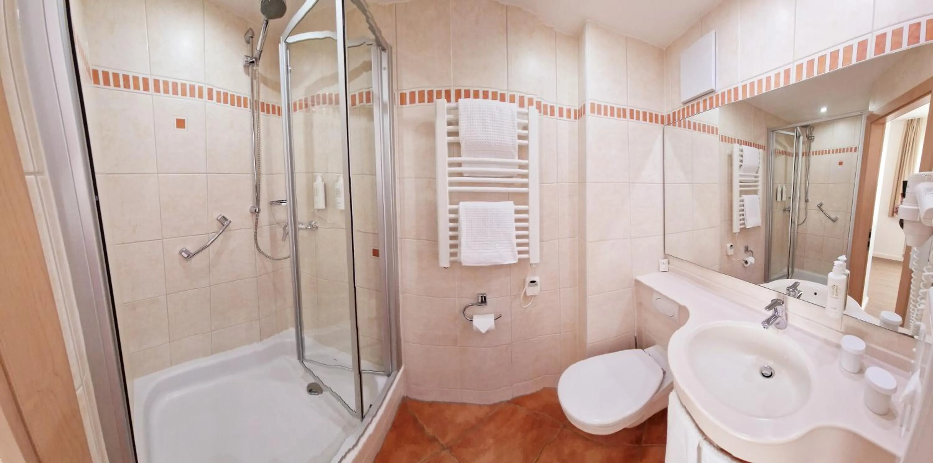 Bathroom in Hotel Garni Superior