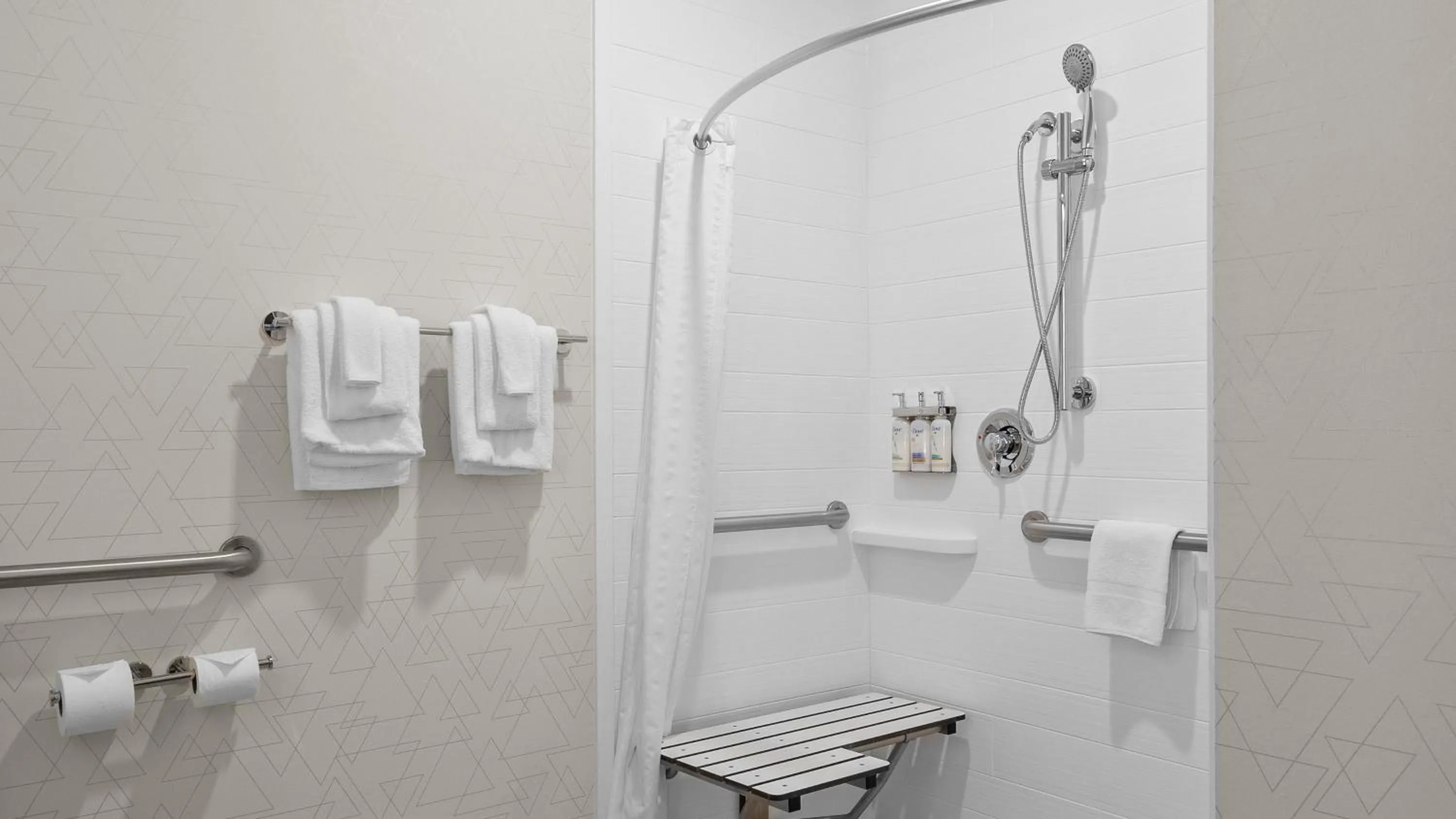 Photo of the whole room in Holiday Inn Express Hotel & Suites Manchester - Airport by IHG