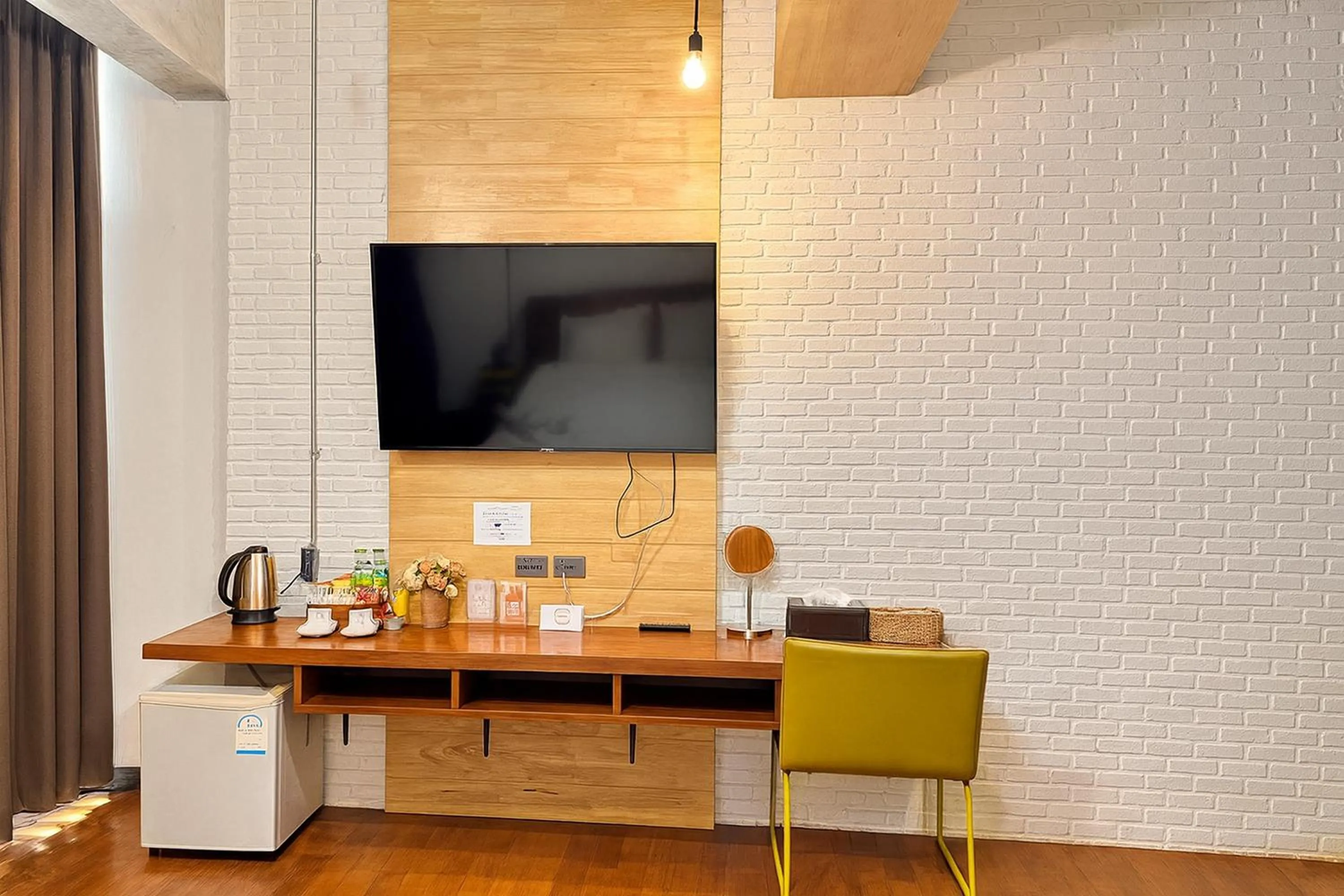 Coffee/tea facilities in The Loft Room Nimman