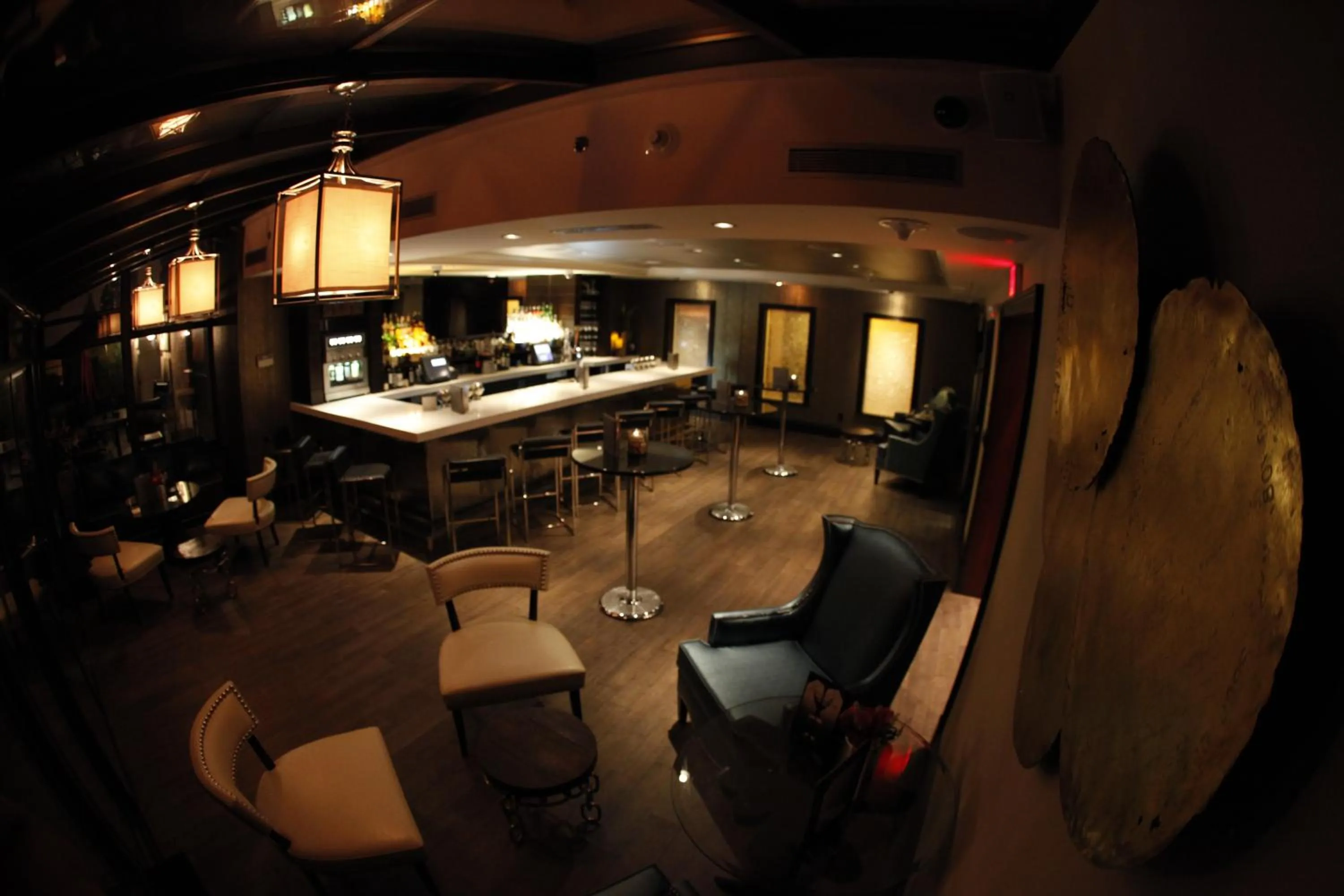 Lounge or bar in The Inn At Fox Hollow Hotel