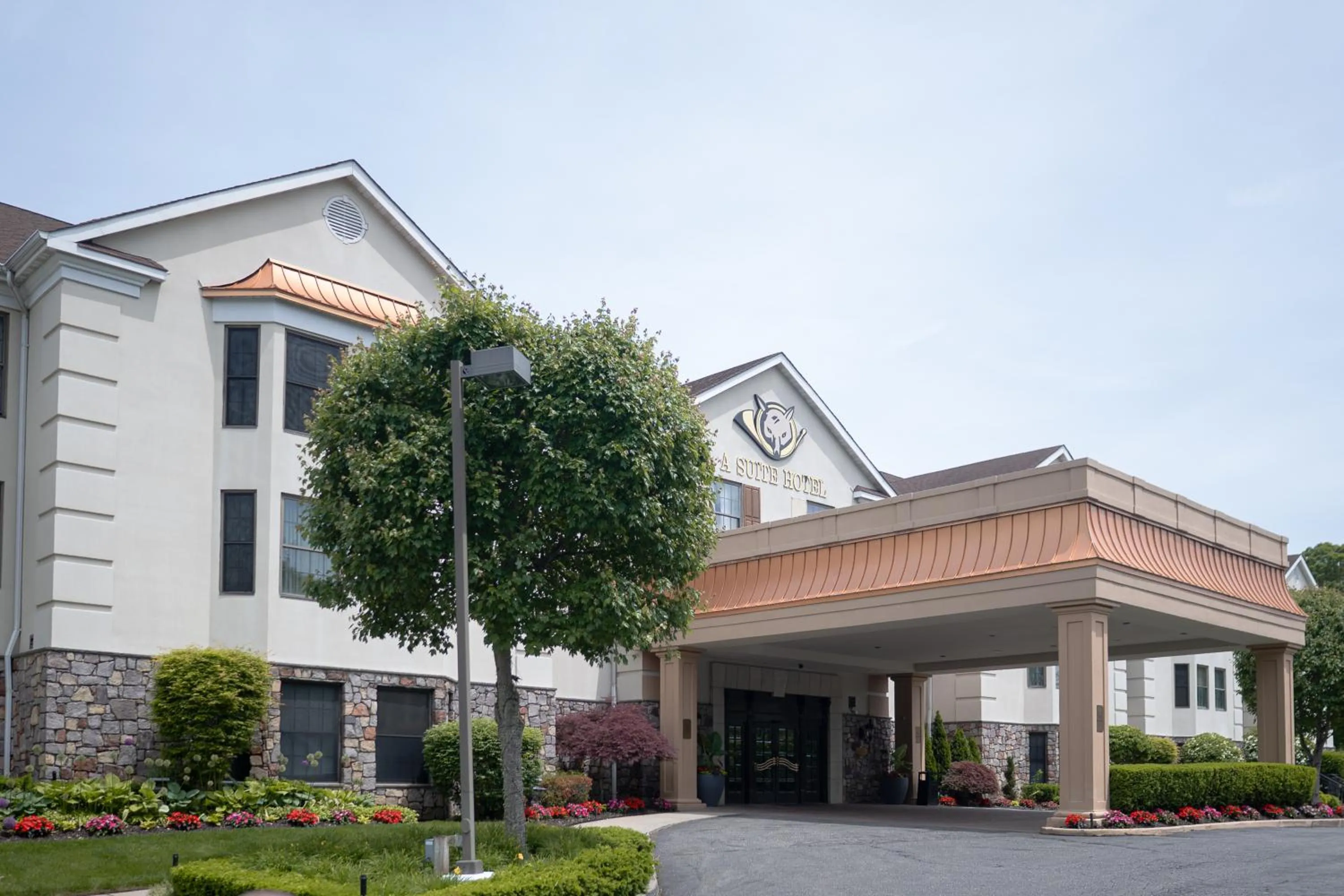 Property building in The Inn At Fox Hollow Hotel