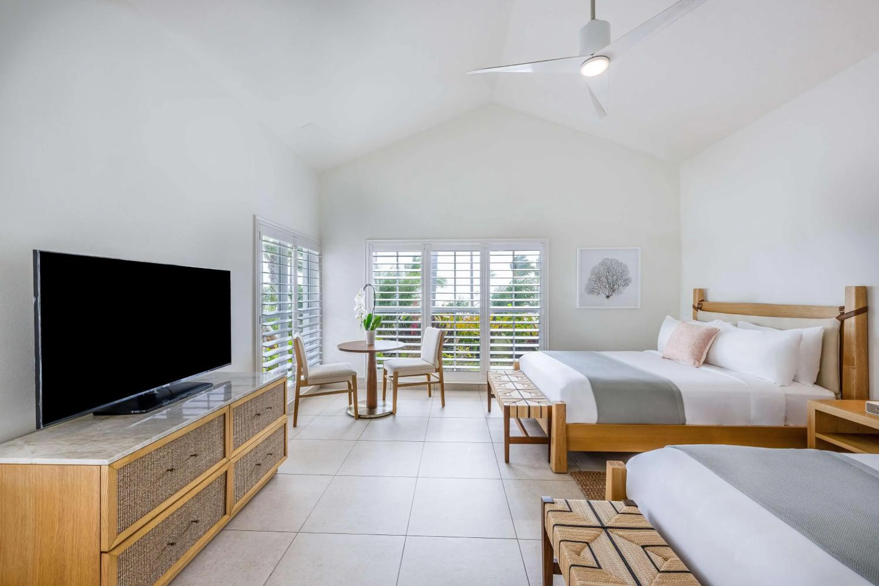 Bedroom, Bed in Islander Resort