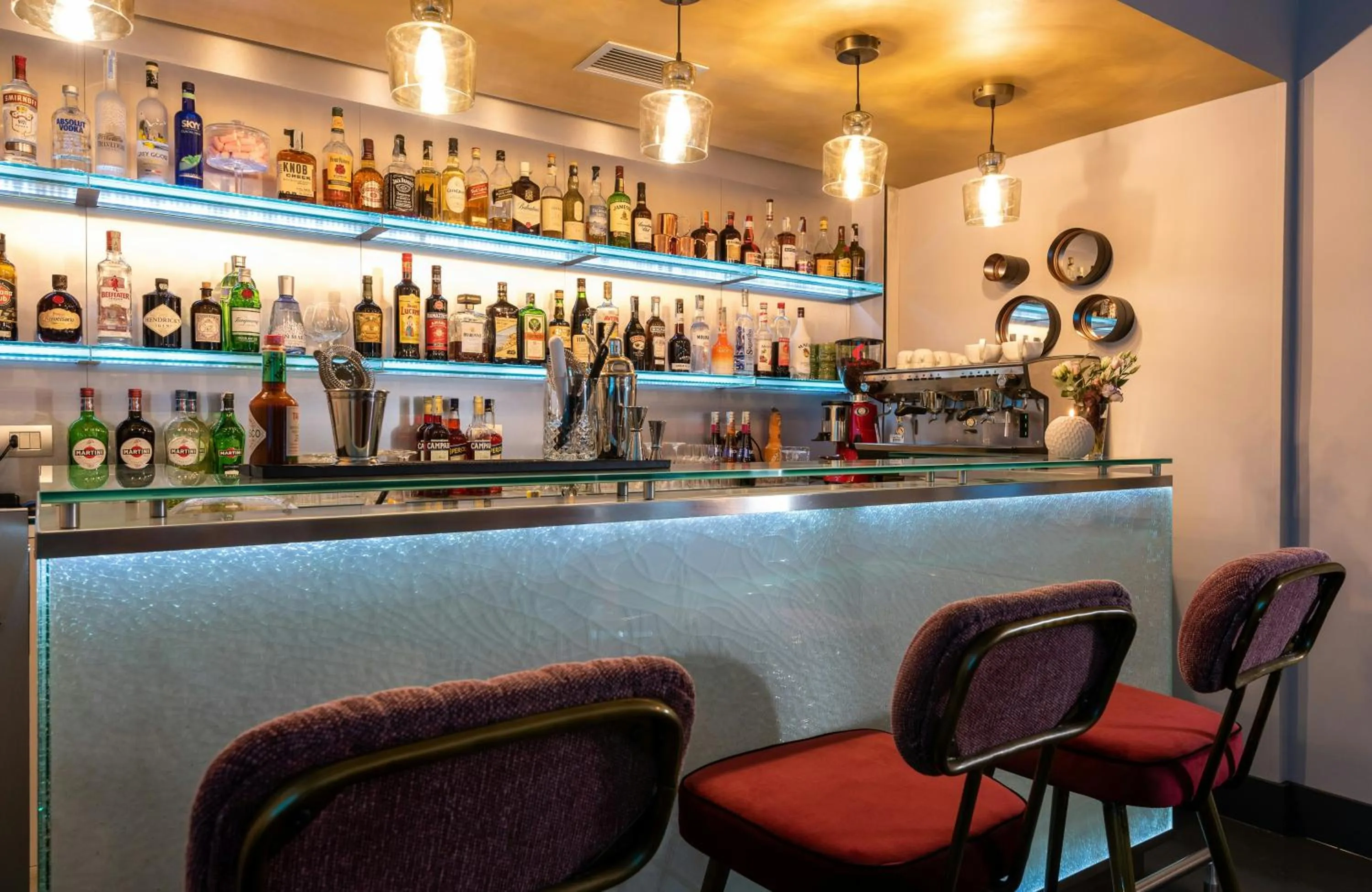 Lounge or bar in Leonardo Boutique Hotel Rome Termini