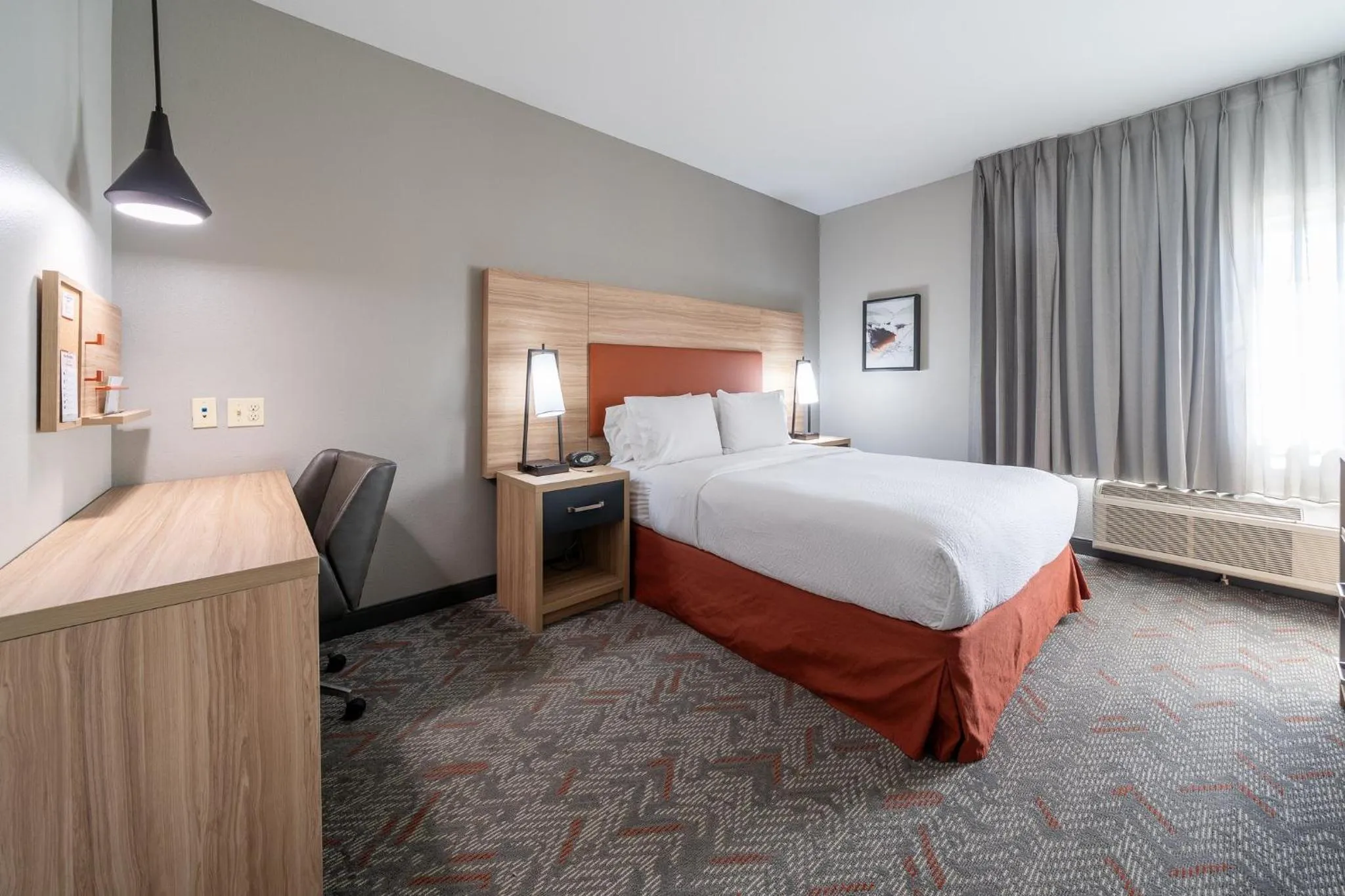 Photo of the whole room, Bed in Candlewood Suites Baytown by IHG