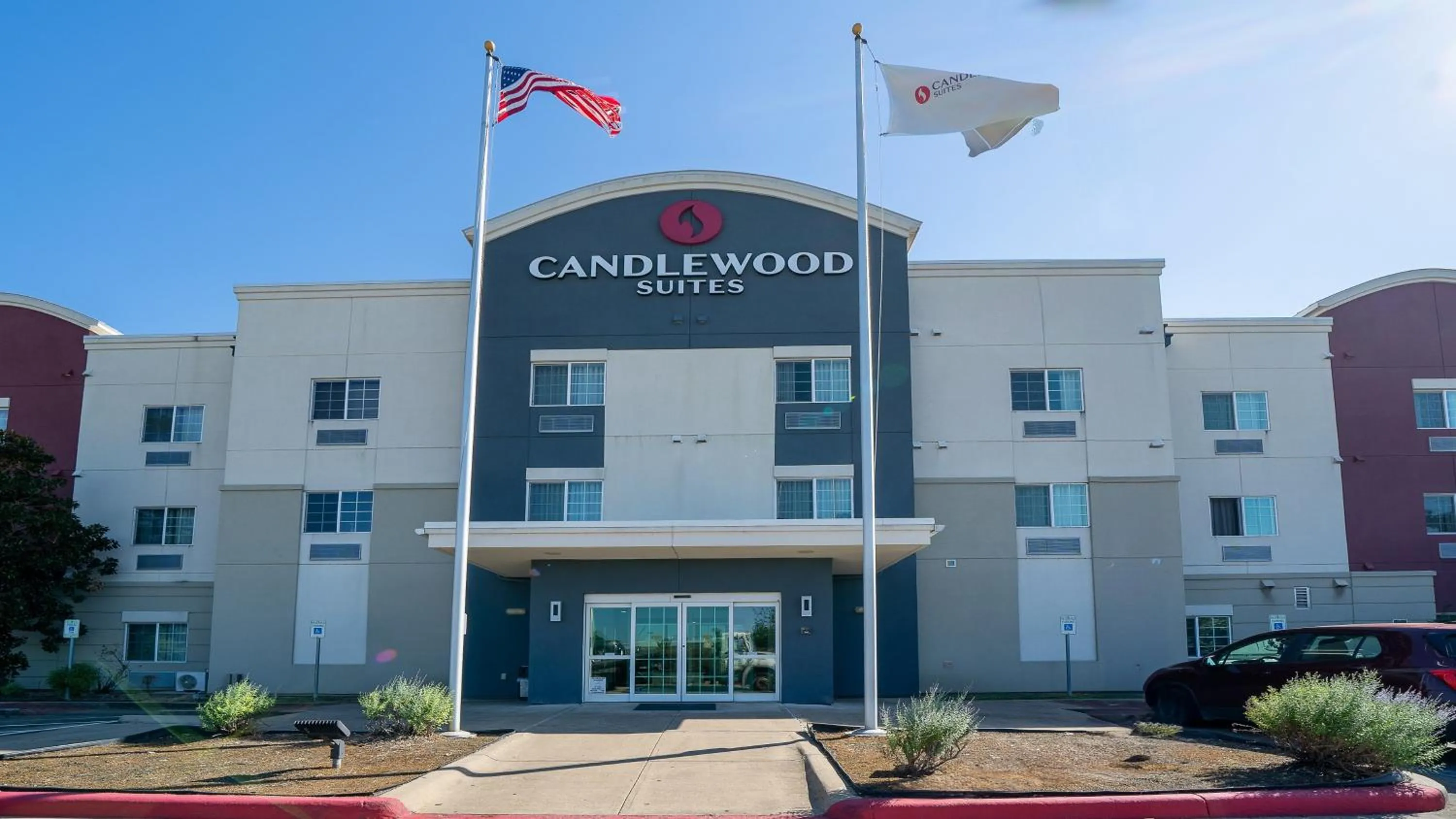 Property building in Candlewood Suites Baytown by IHG
