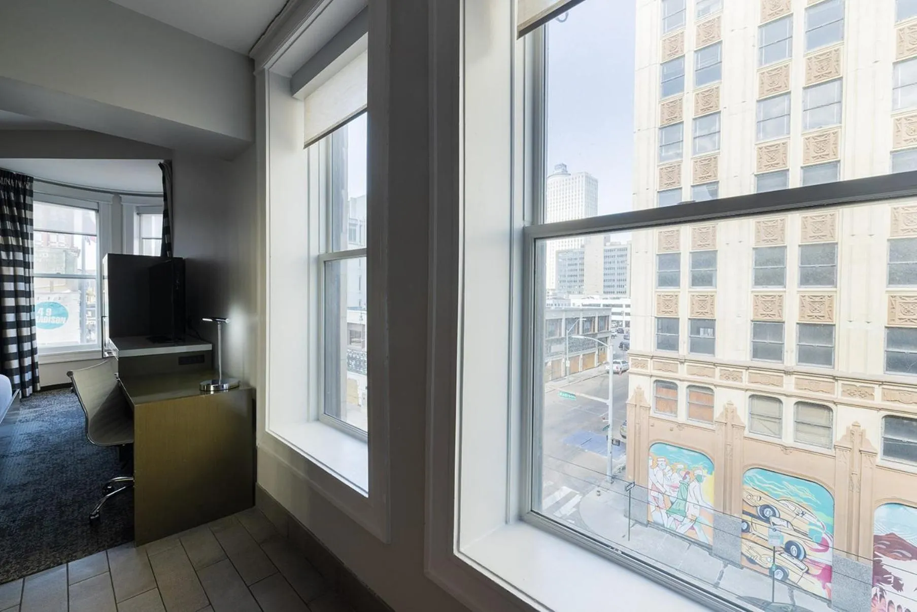 Photo of the whole room in voco Hotel Napoleon Memphis by IHG