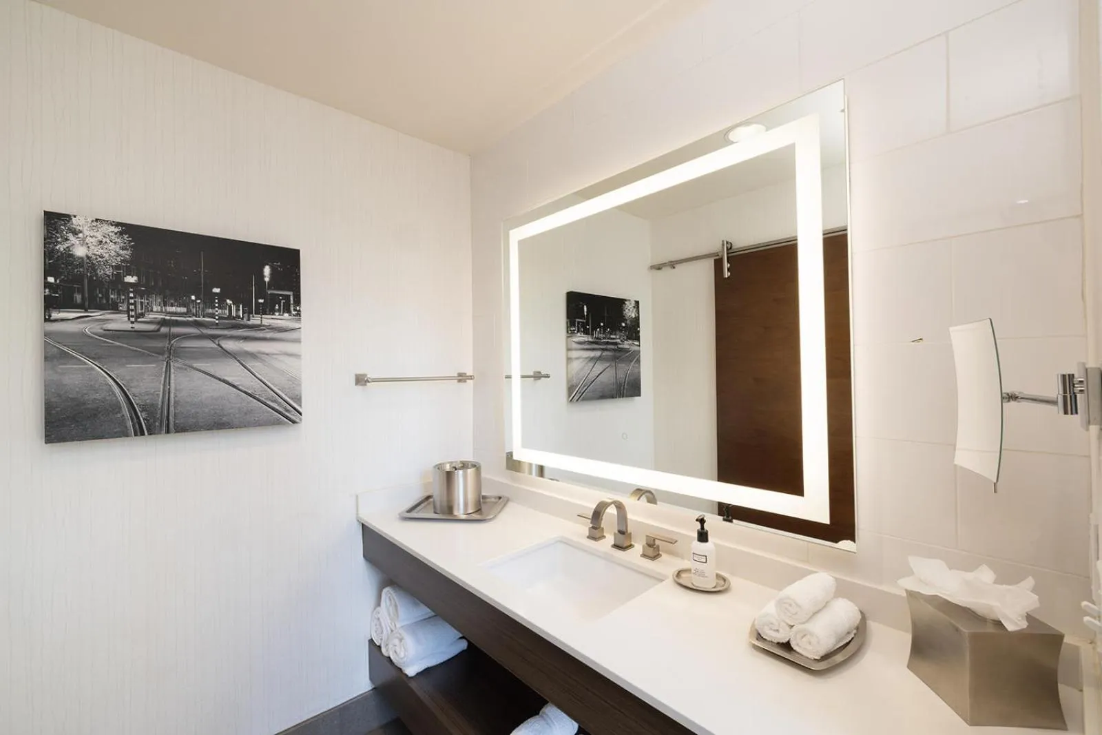 Bathroom in voco Hotel Napoleon Memphis by IHG