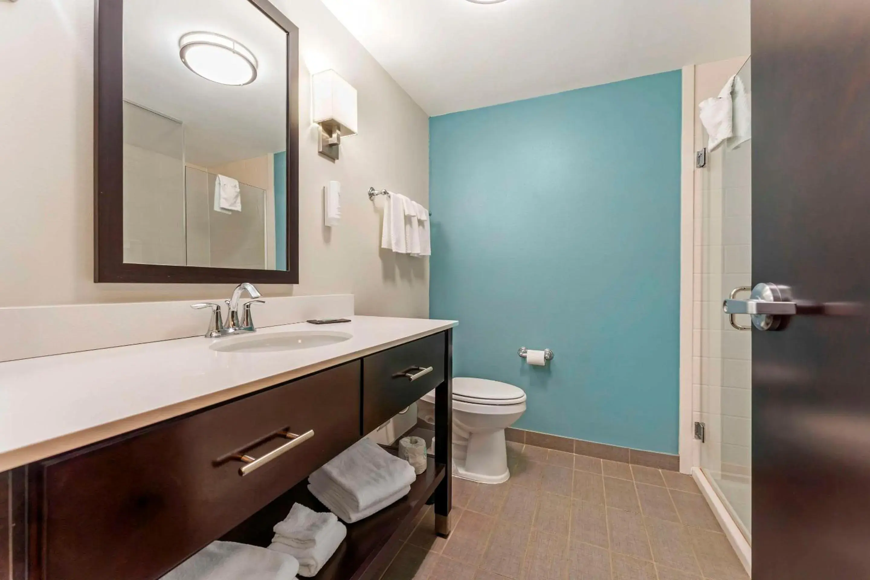 Queen Room with Two Queen Beds - Non-Smoking in Sleep Inn & Suites Cumberland Queen Room with Two Queen Beds - Non-Smoking in Sleep Inn & Suites Cumberland