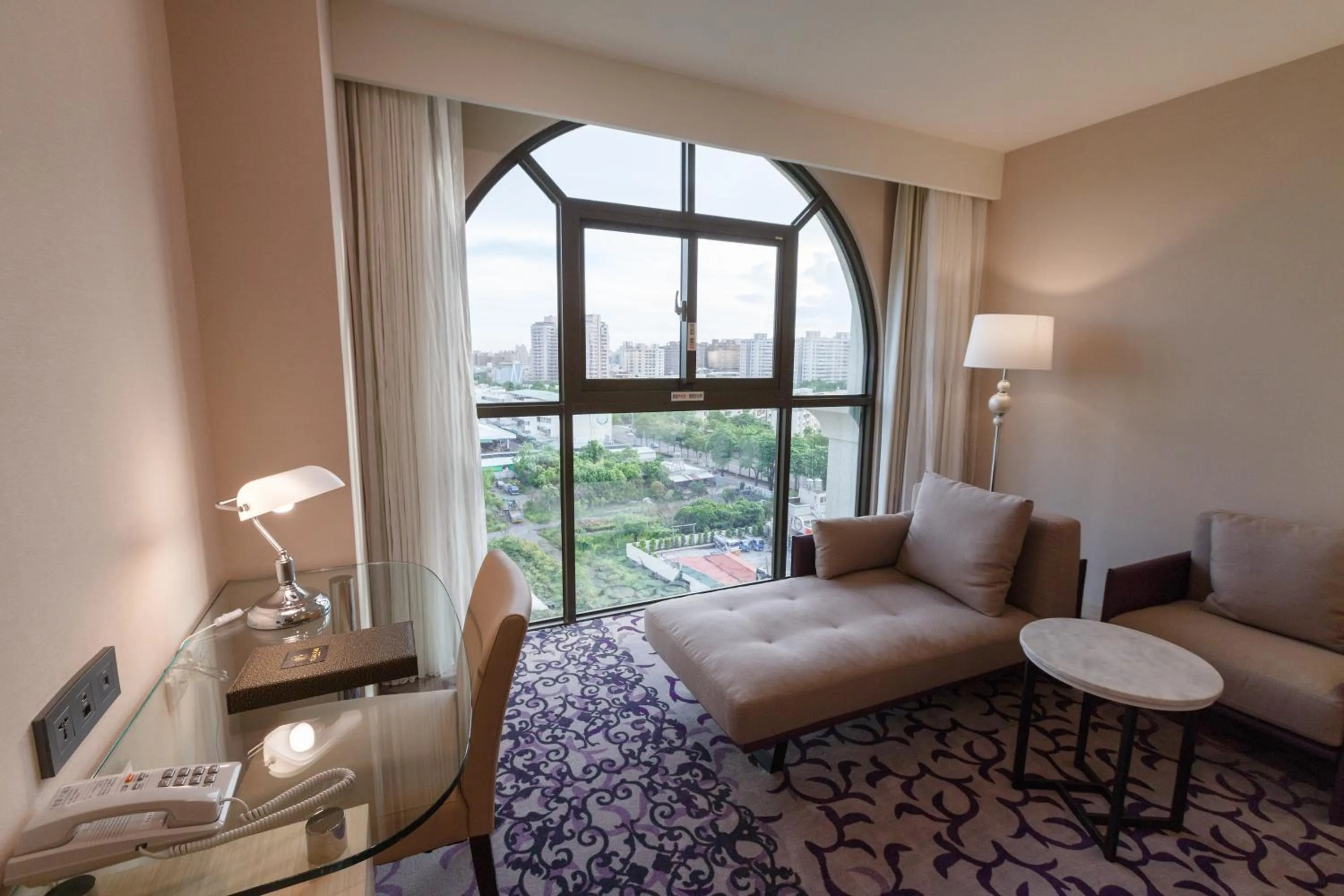 Seating area, Bed in Royal Gold Hotel