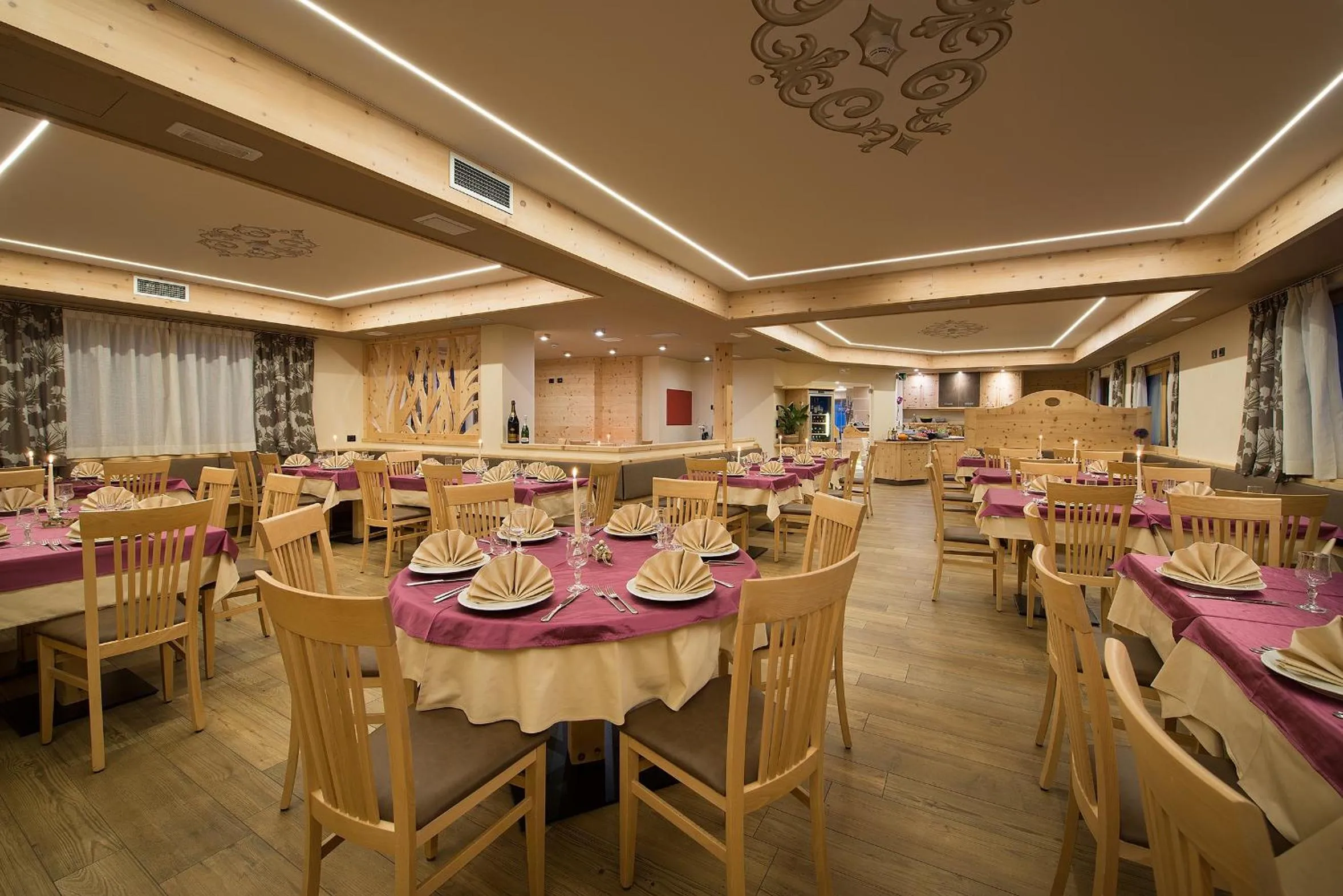 Restaurant/places to eat in Hotel Silvestri