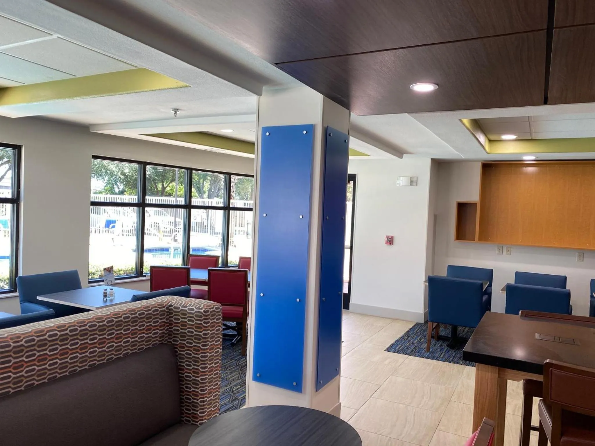 Breakfast in Holiday Inn Express Hotel & Suites Jacksonville-Blount Island by IHG