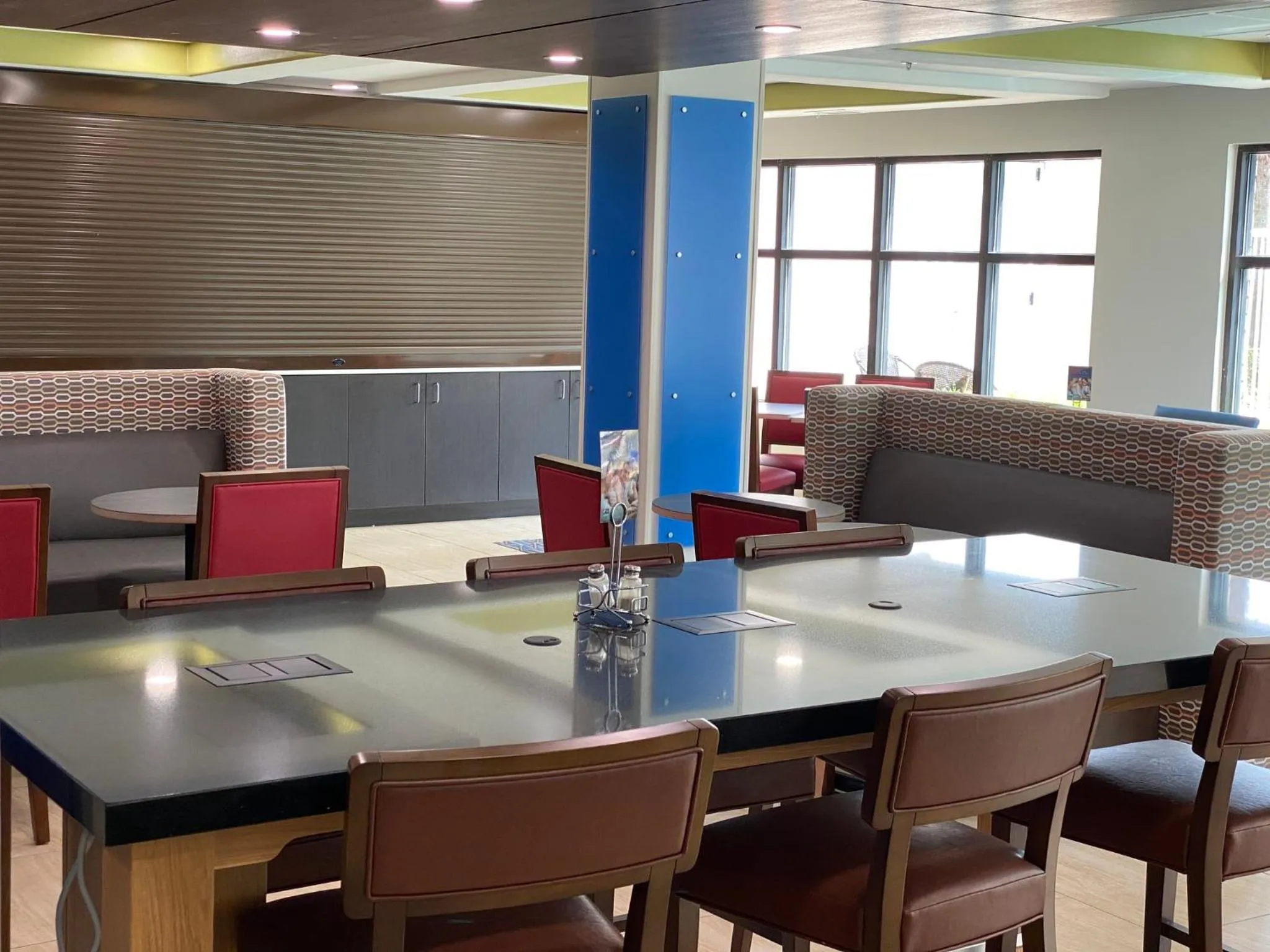 Breakfast in Holiday Inn Express Hotel & Suites Jacksonville-Blount Island by IHG