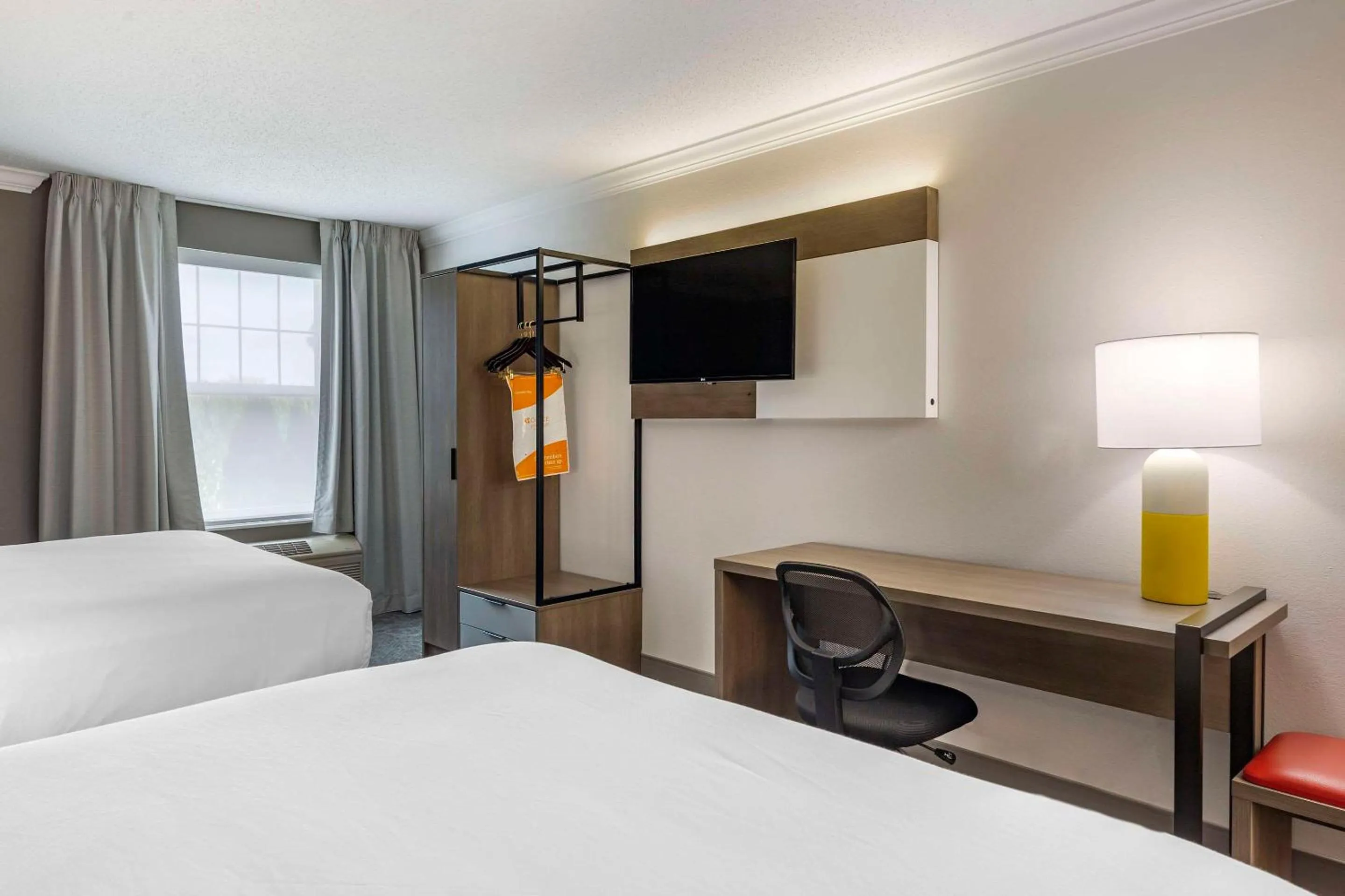 Bedroom, Bed in Comfort Inn & Suites
