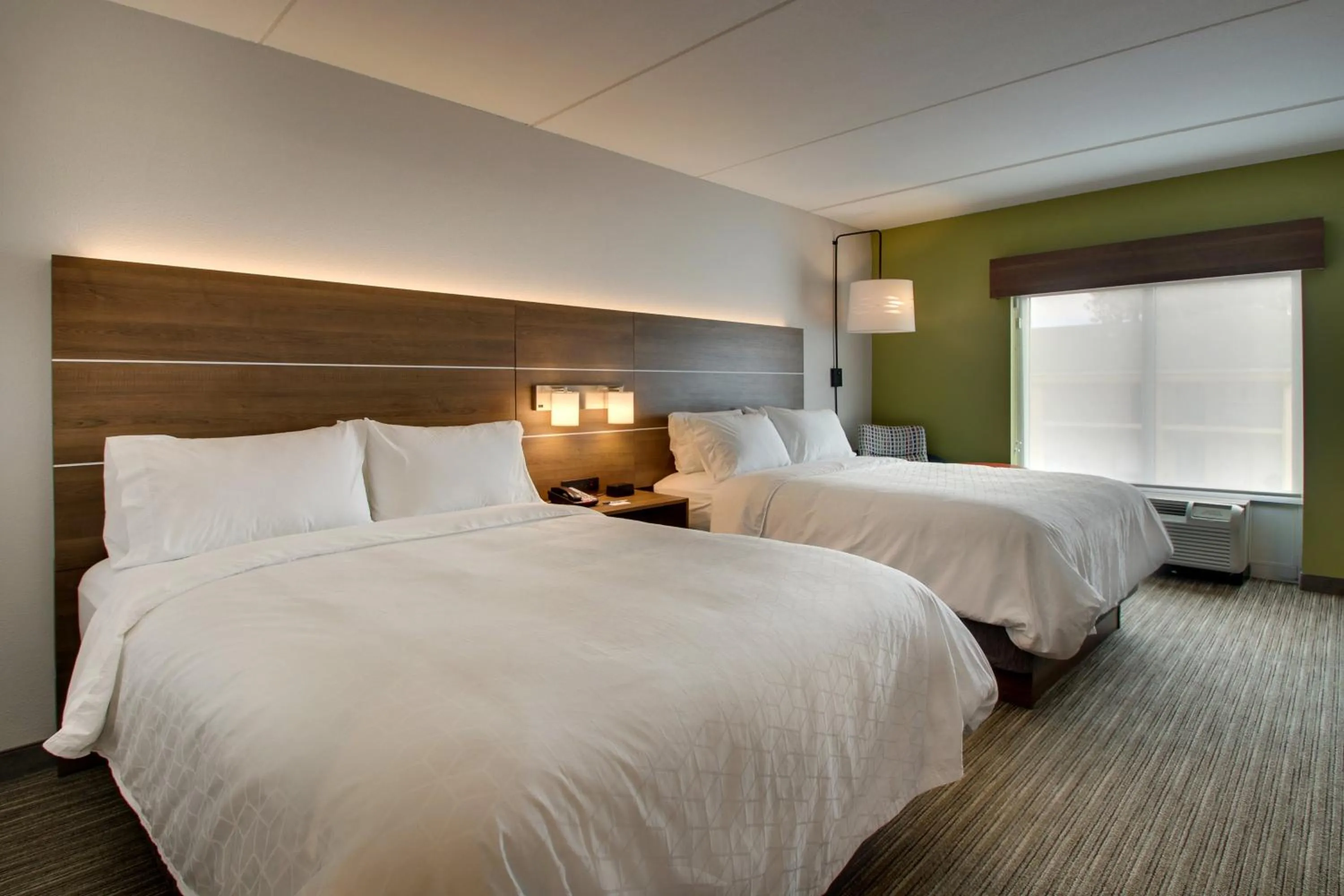 Photo of the whole room, Bed in Holiday Inn Express Hotel & Suites Jacksonville North-Fernandina by IHG