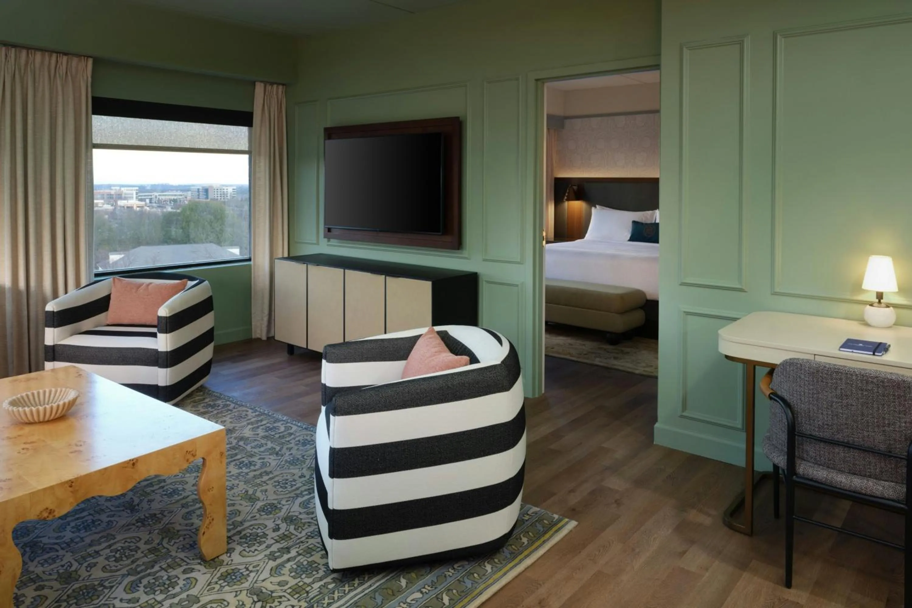 Bedroom, Bed in The Mecklen Hotel, a Tribute Portfolio Hotel