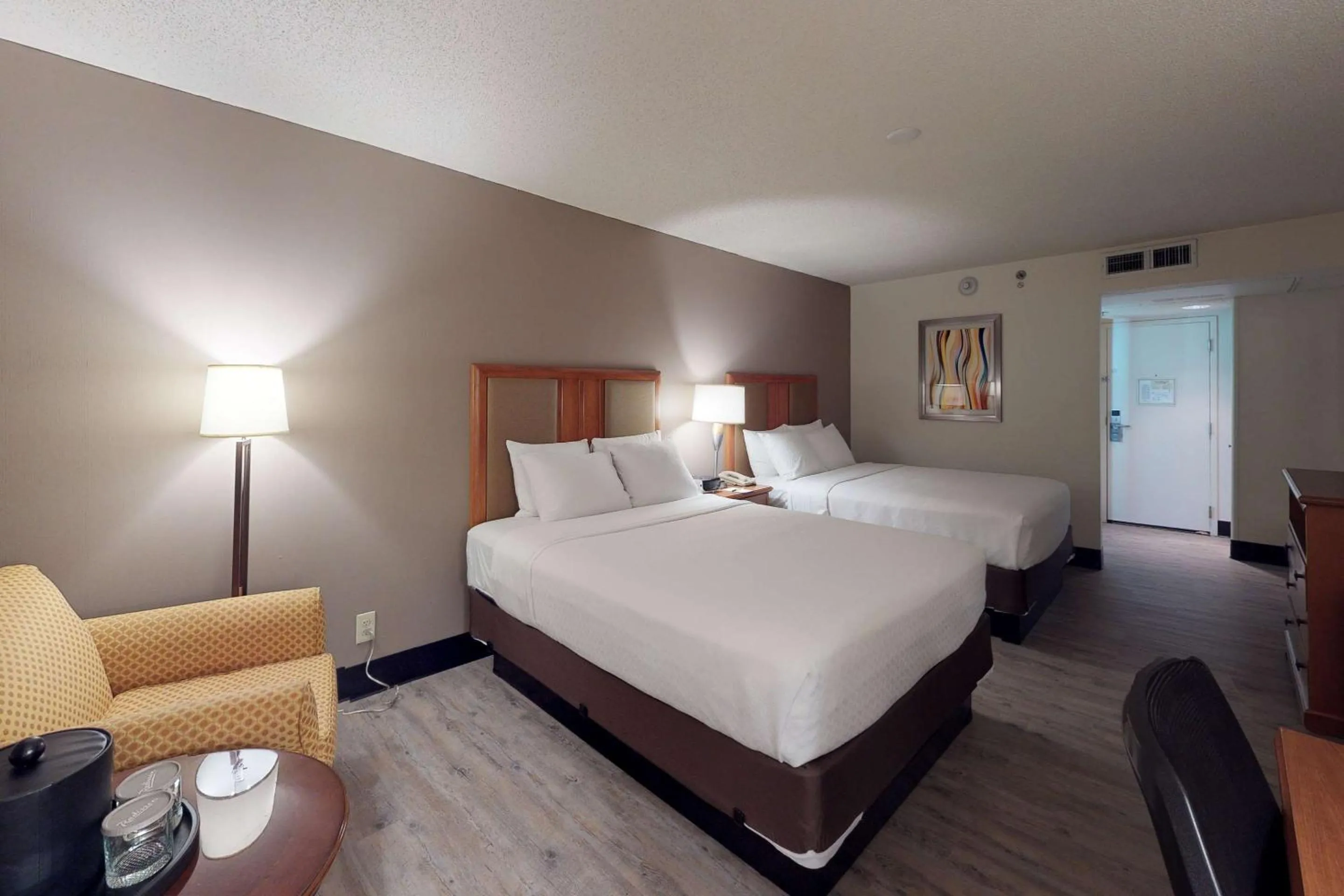 Bedroom in Radisson Hotel Lenexa Overland Park