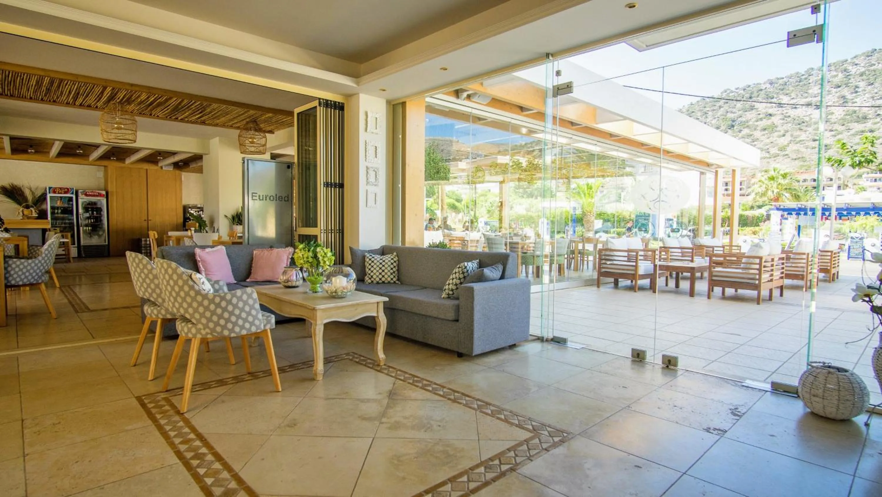 Lobby or reception in Pela Sofia