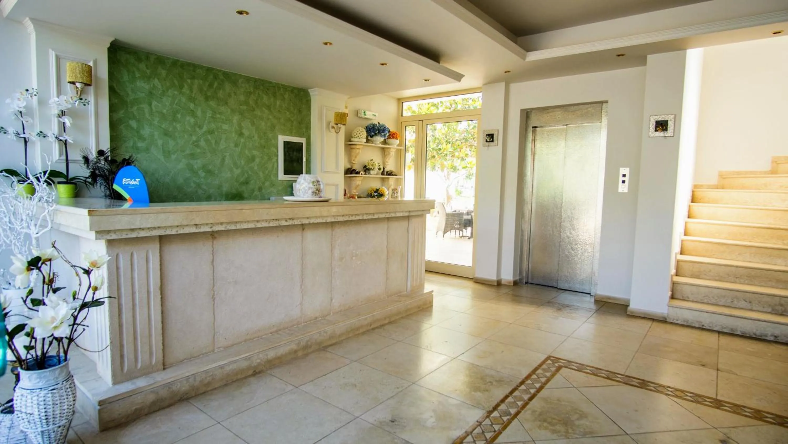 Lobby or reception in Pela Sofia