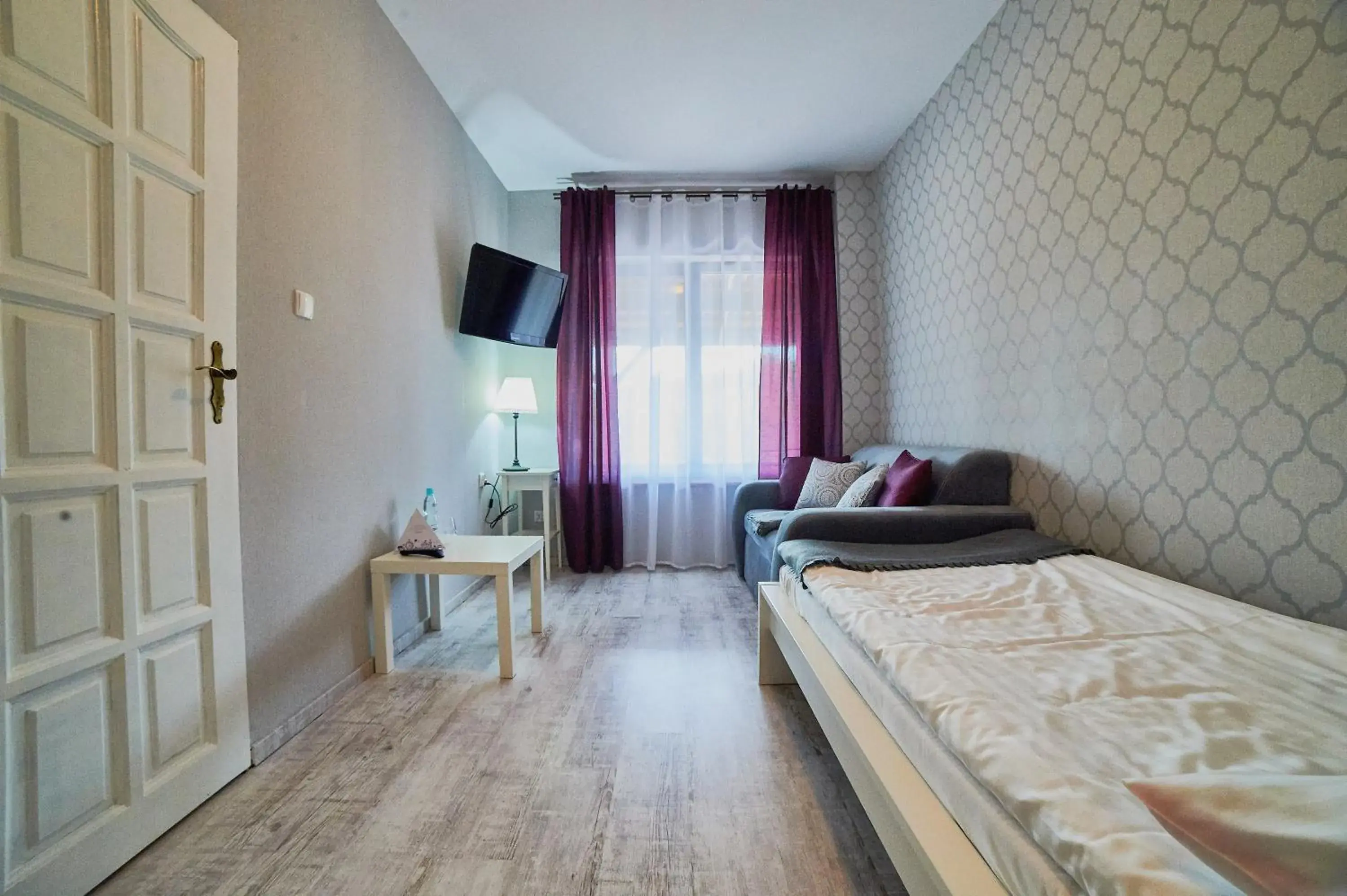 Single Room - single occupancy in Rancho Single Room - single occupancy in Rancho