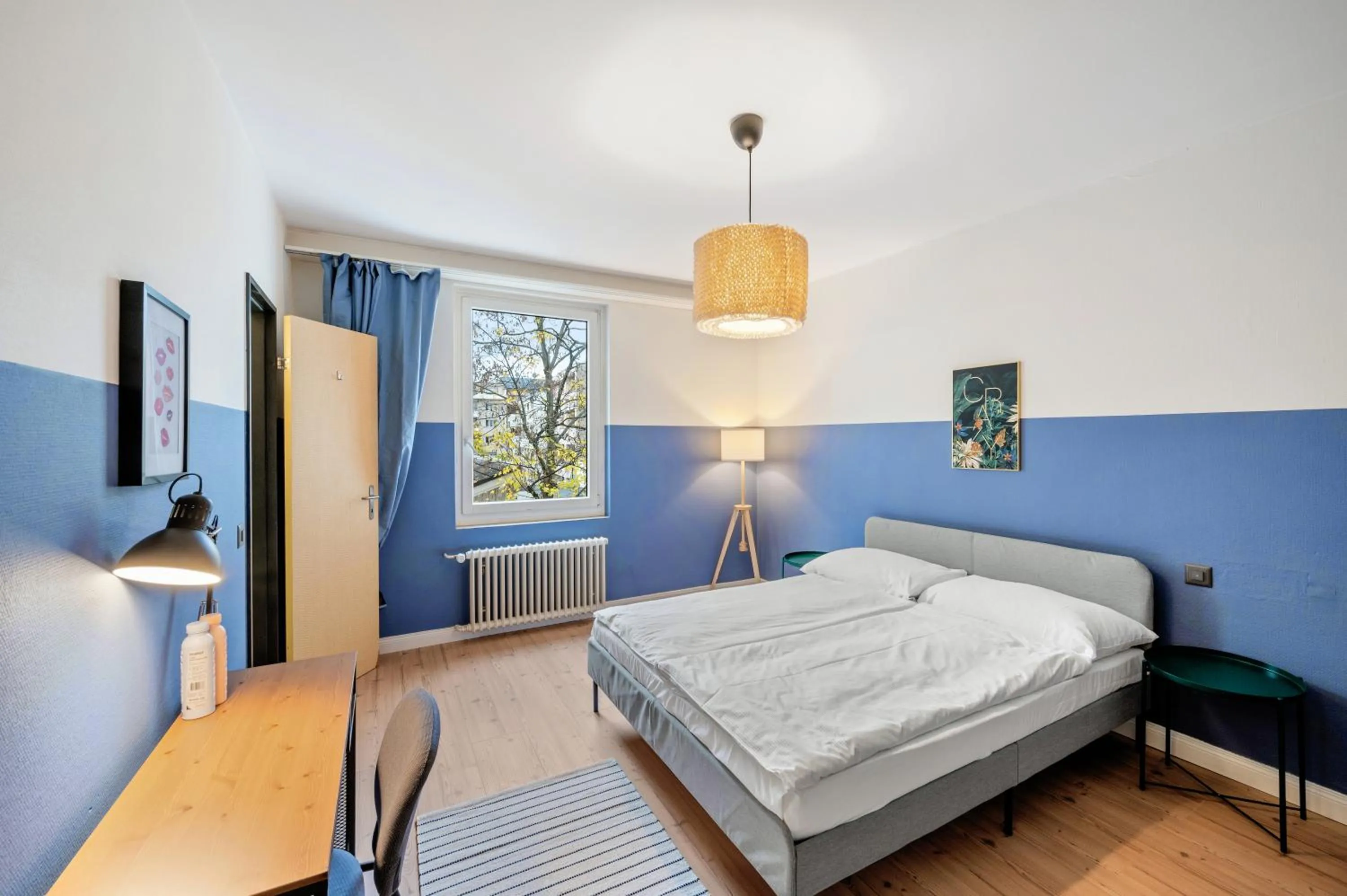 Bed in Becozy Self Check-in Pop-Up Hotel Basel