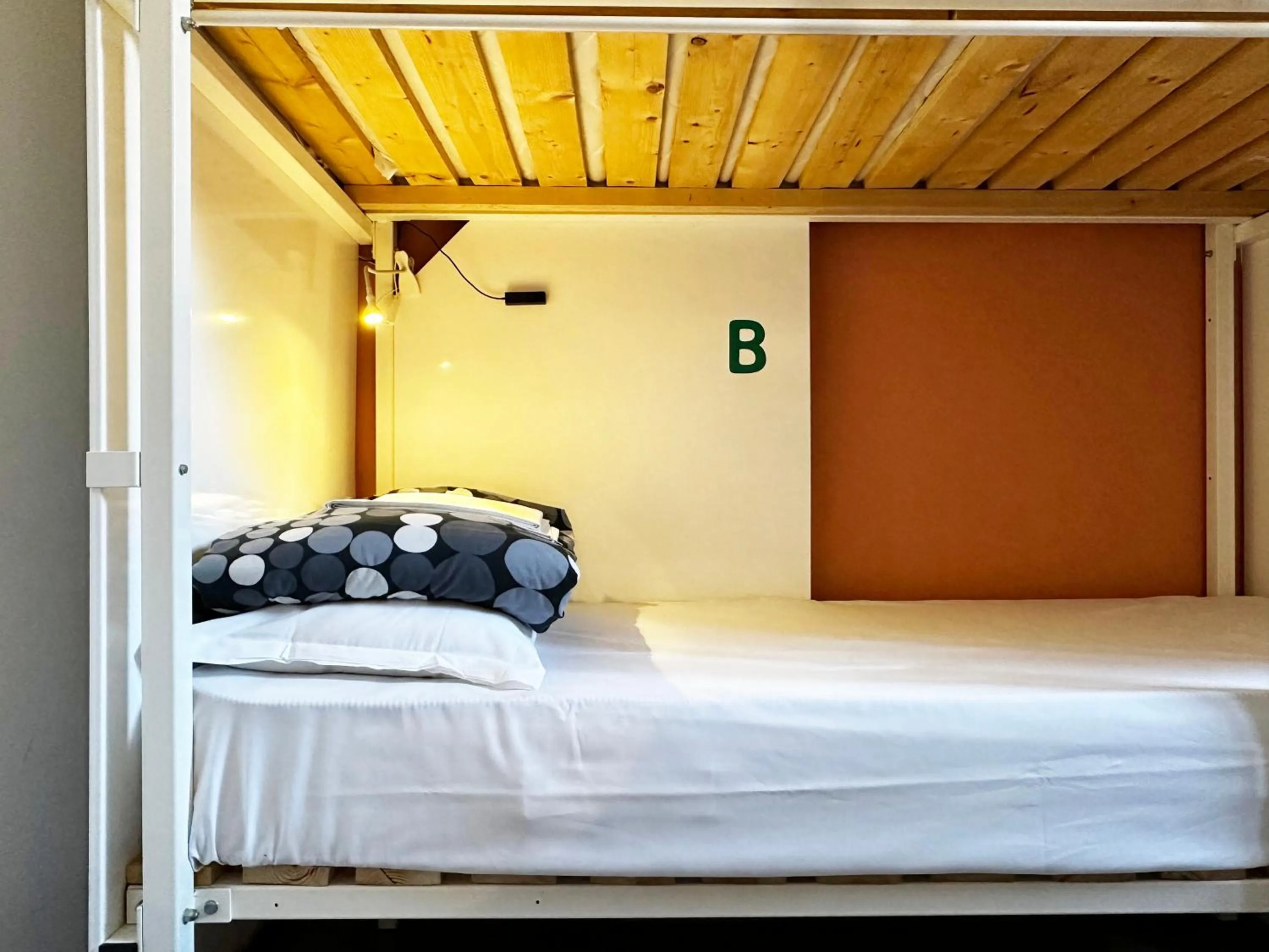 bunk bed, Bed in Mio Hostel