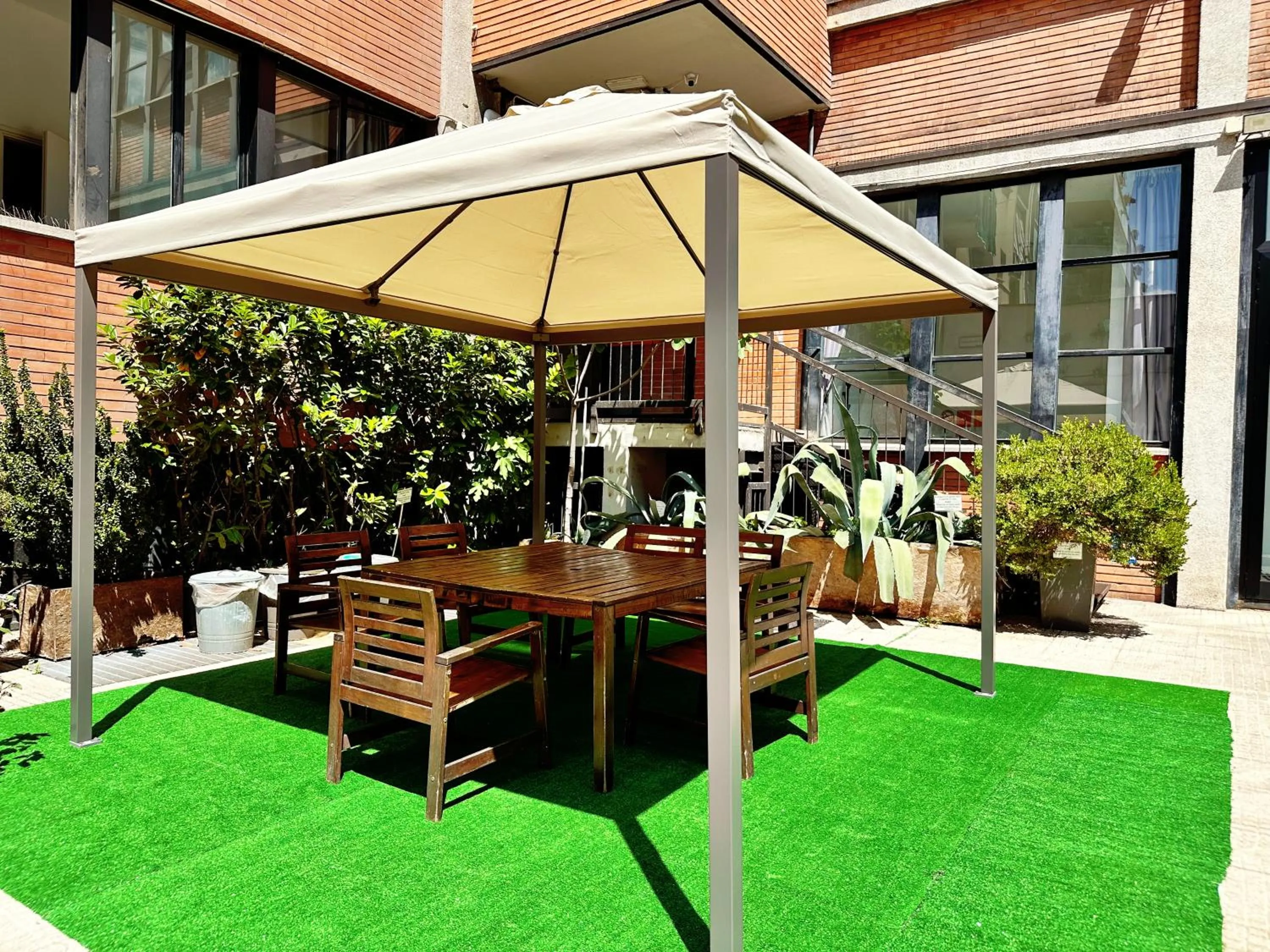 Garden in Mio Hostel