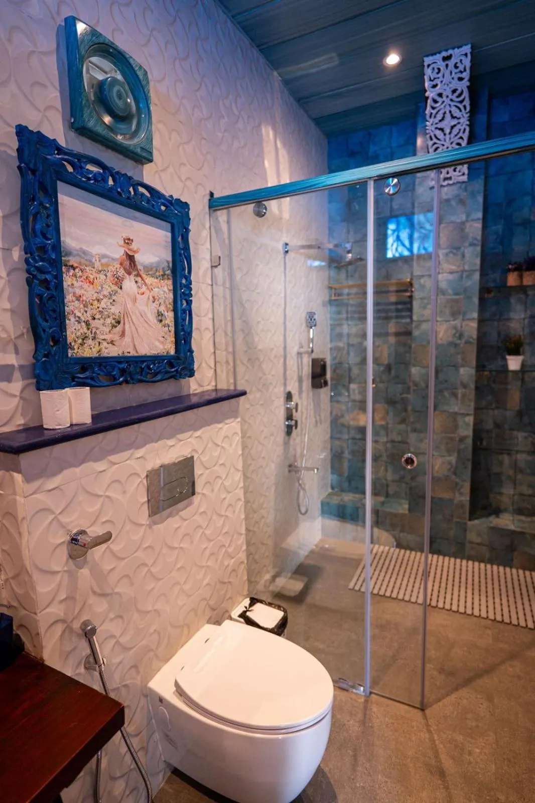 Shower in Jharipani Castle