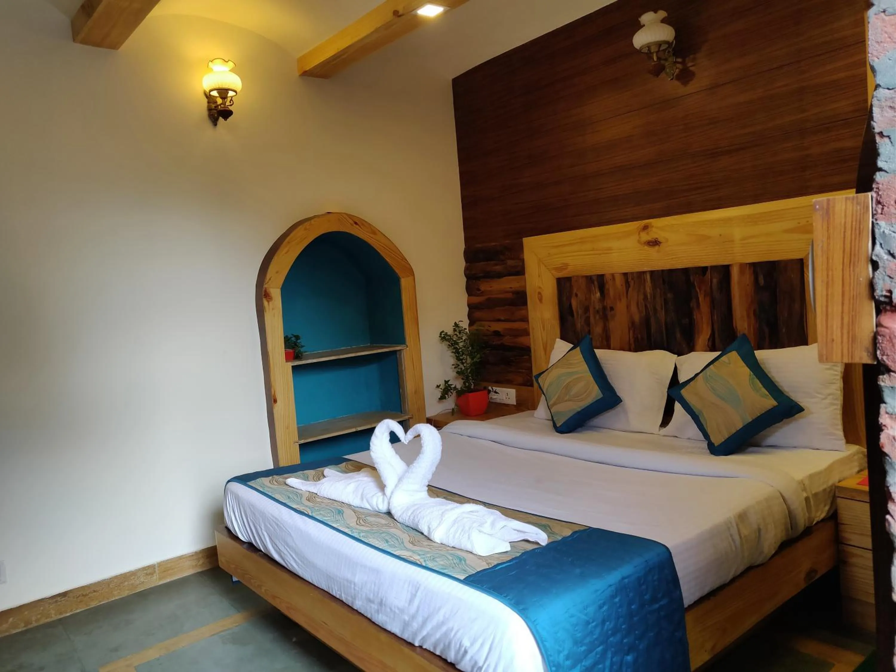 Photo of the whole room, Bed in Jharipani Castle