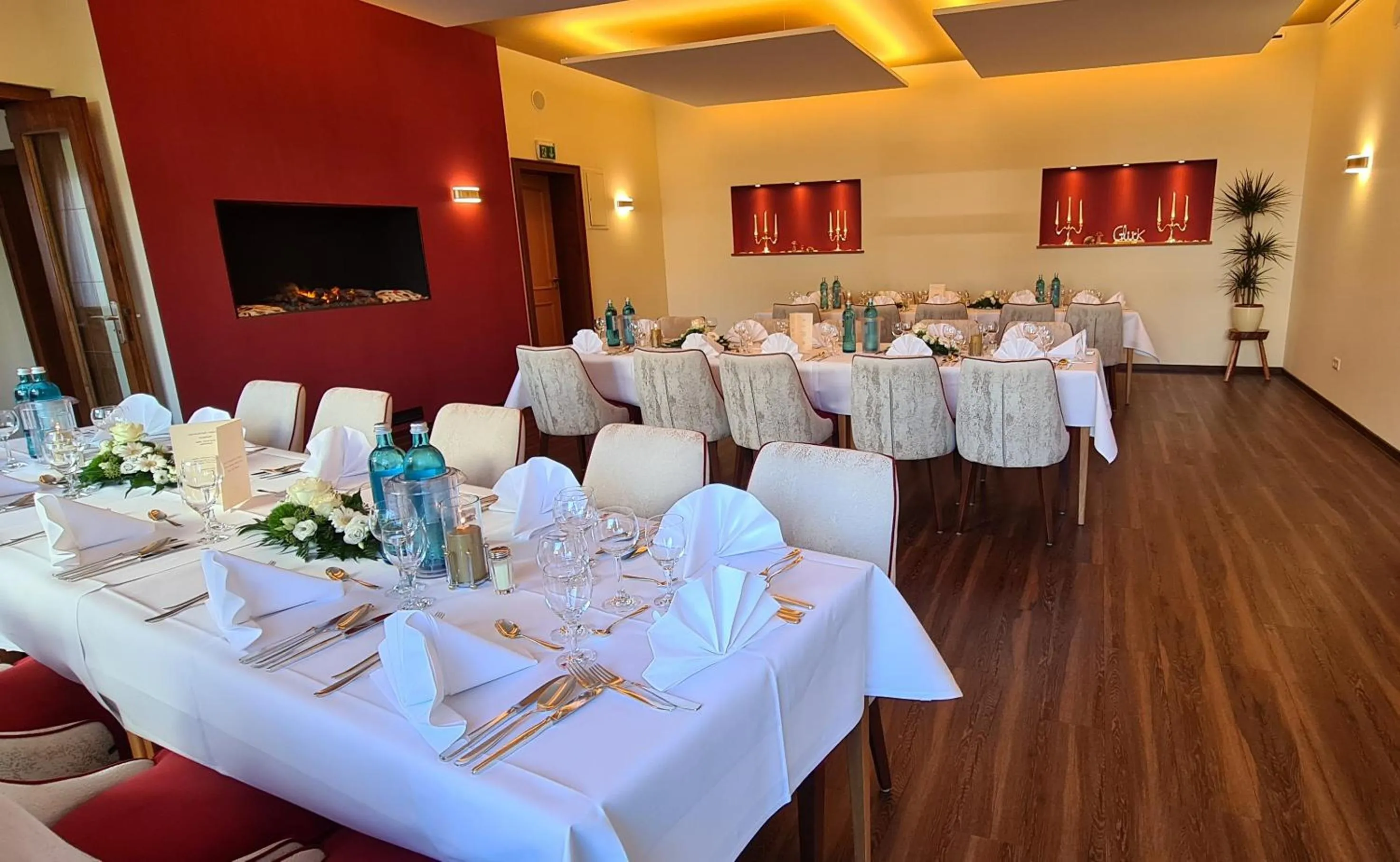 Restaurant/places to eat in Hotel Hessischer Hof