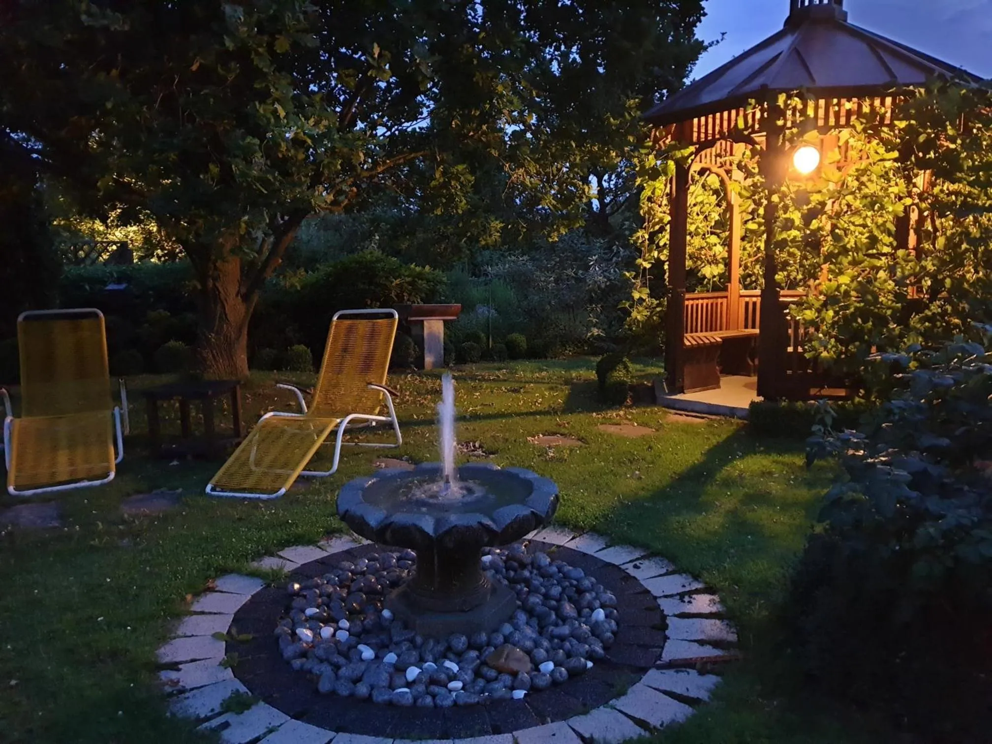 Property building in Hotel Hessischer Hof