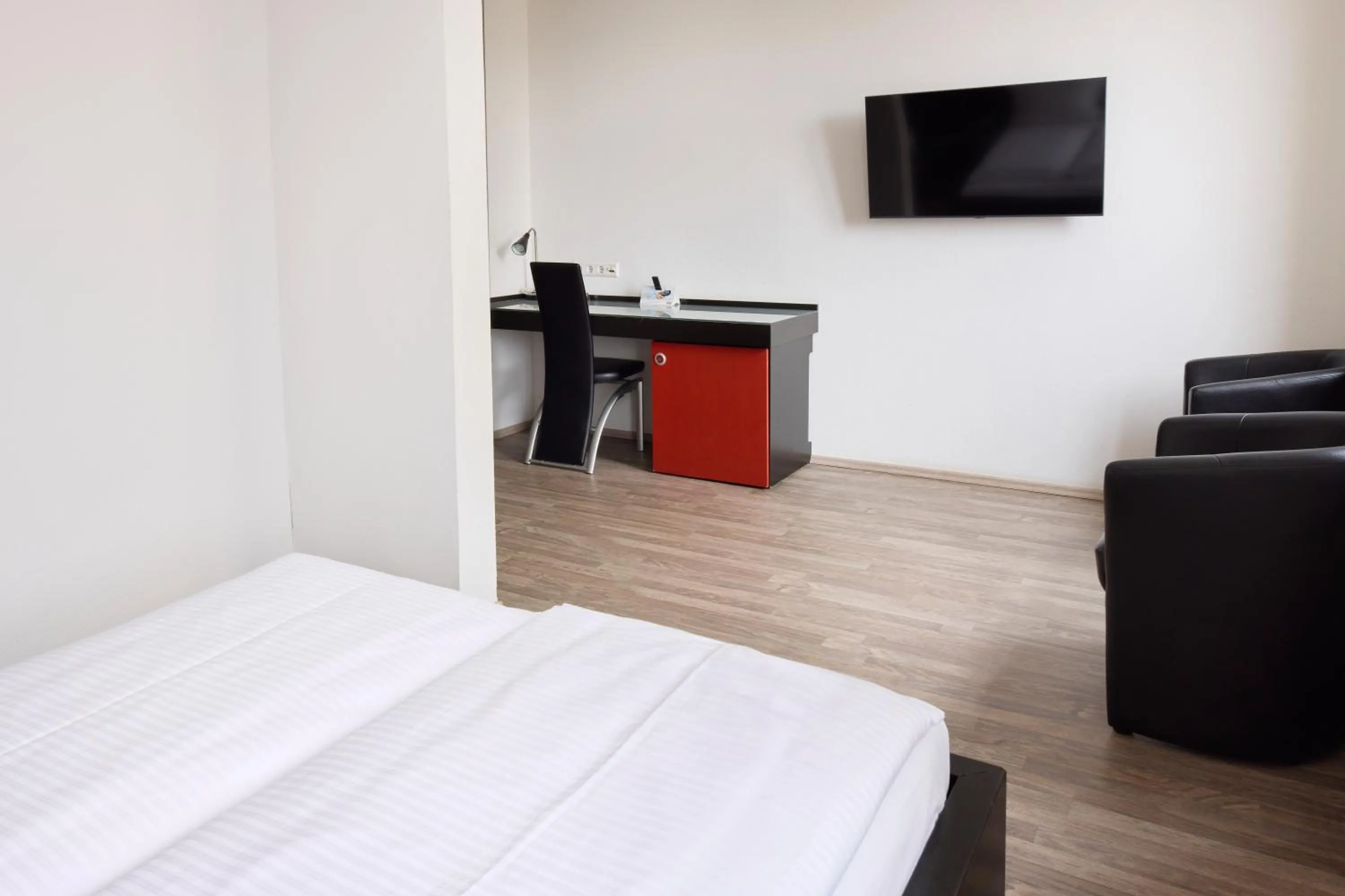 Photo of the whole room, Bed in Hotel Villa-Bassermann, stilvoll, 2 Min zum Schloss, schnelles WLAN & Parkplatz