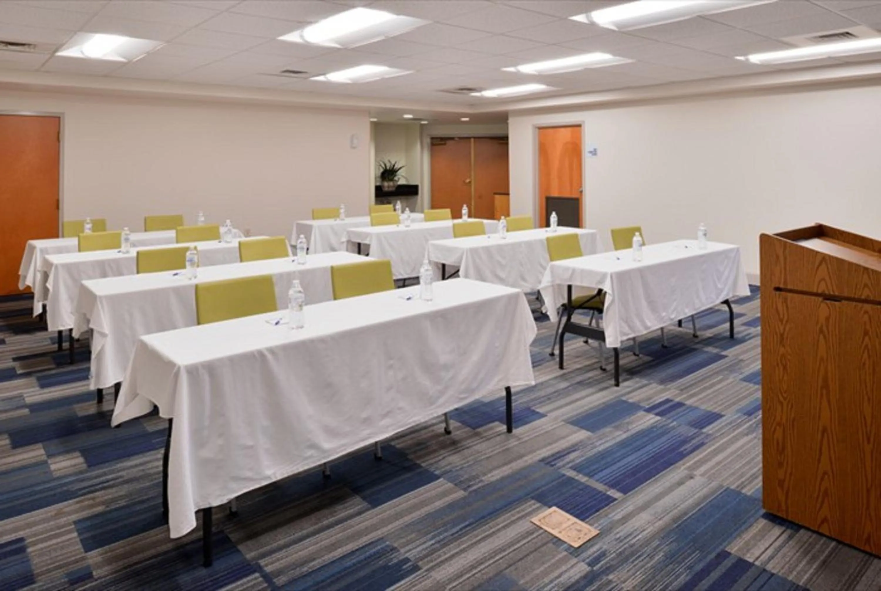 Meeting/conference room in Holiday Inn Express Hotel & Suites Mooresville - Lake Norman by IHG