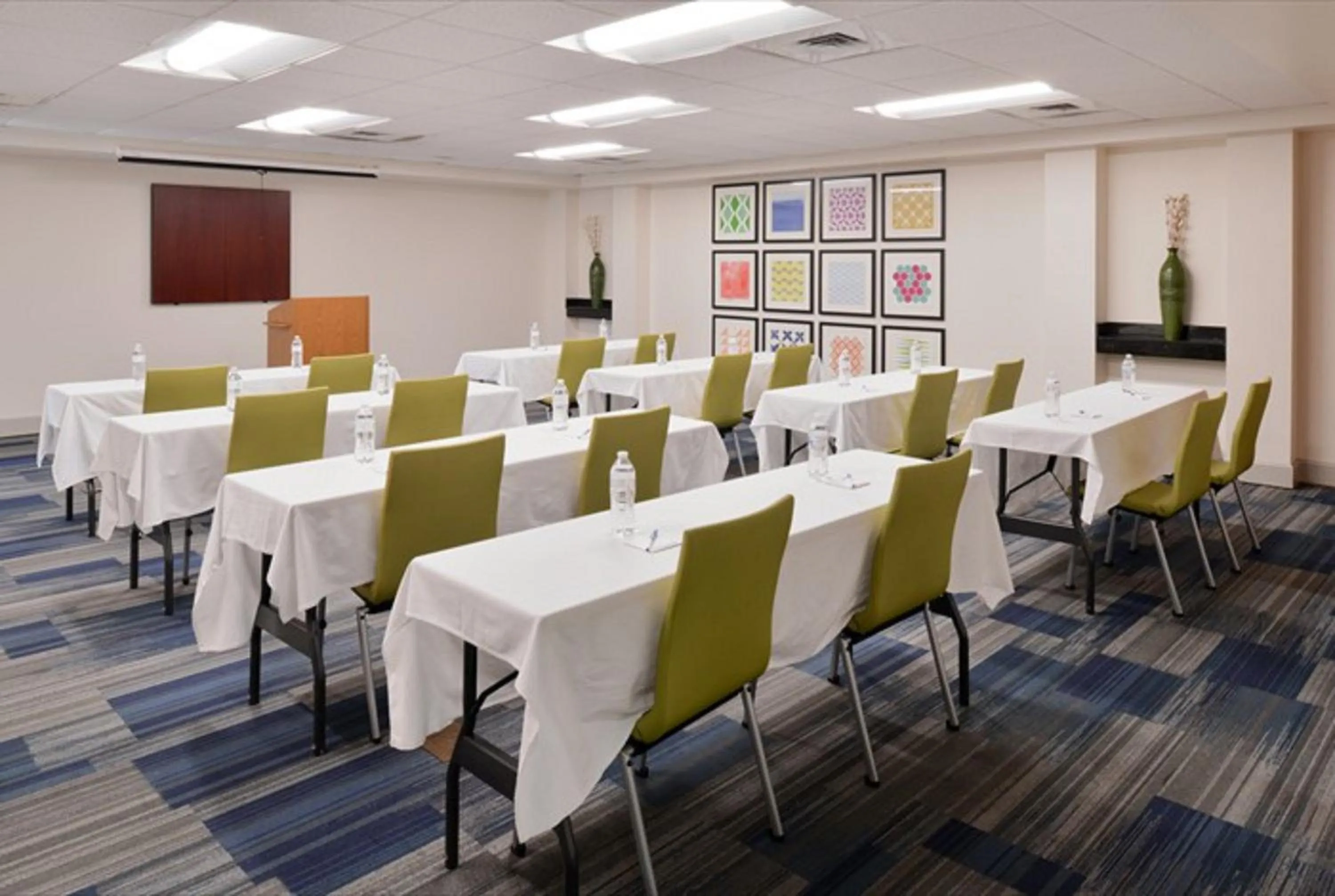 Meeting/conference room in Holiday Inn Express Hotel & Suites Mooresville - Lake Norman by IHG